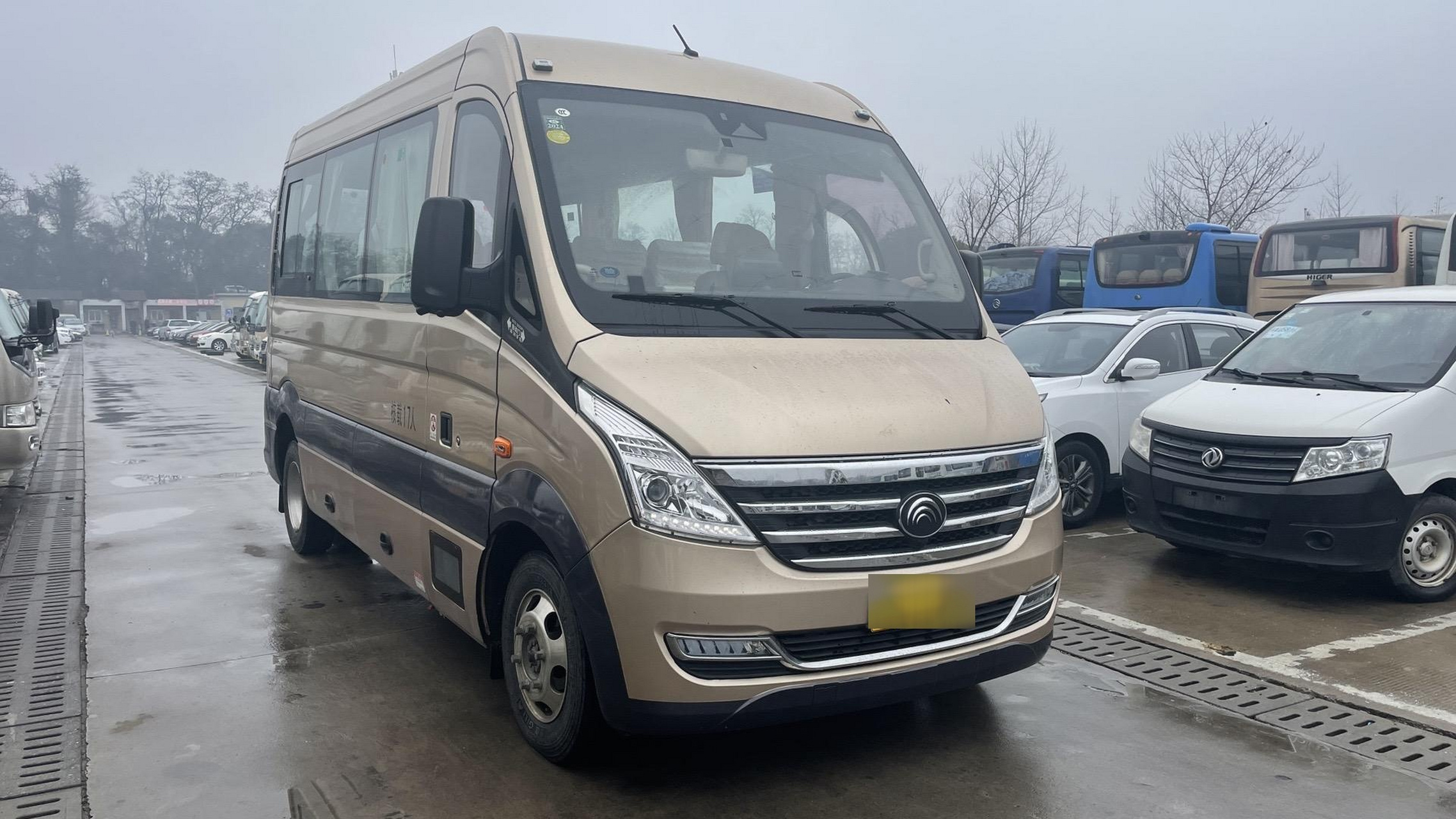 新到19年南京牌17座宇通中型客车,柴油国五,非营运,带有营运公告,纯