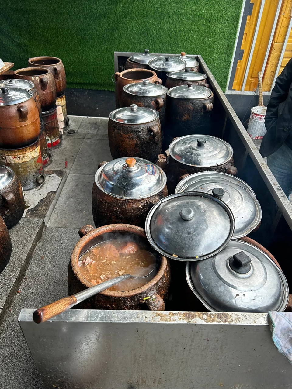 这一碗浓浓的藕汤,就像家里妈妈熬出来的味道,汤味浓而不腻,回味