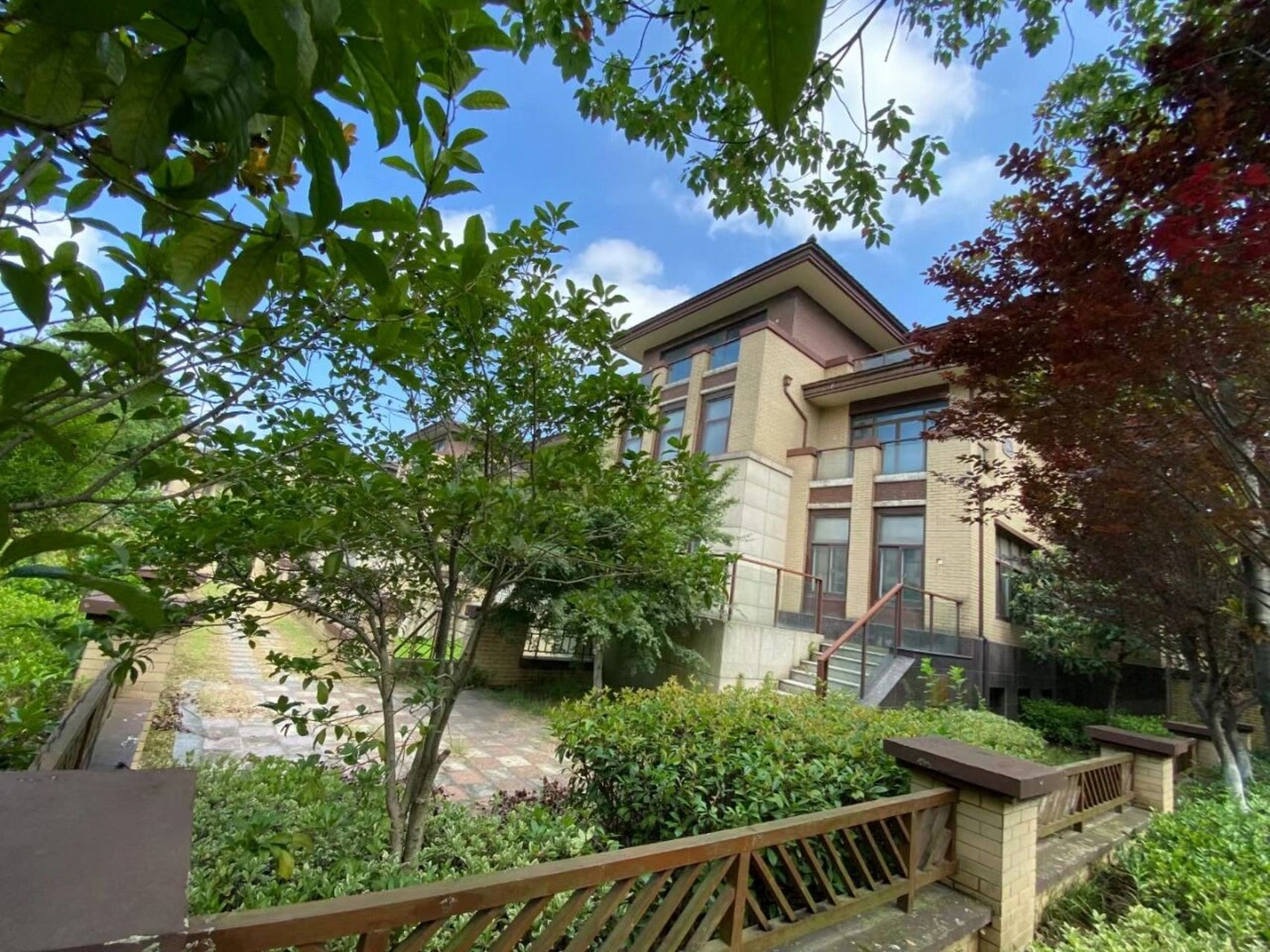 常州武进太湖旁,单价9800的独栋别墅 94 武进西太湖旁·北美风格