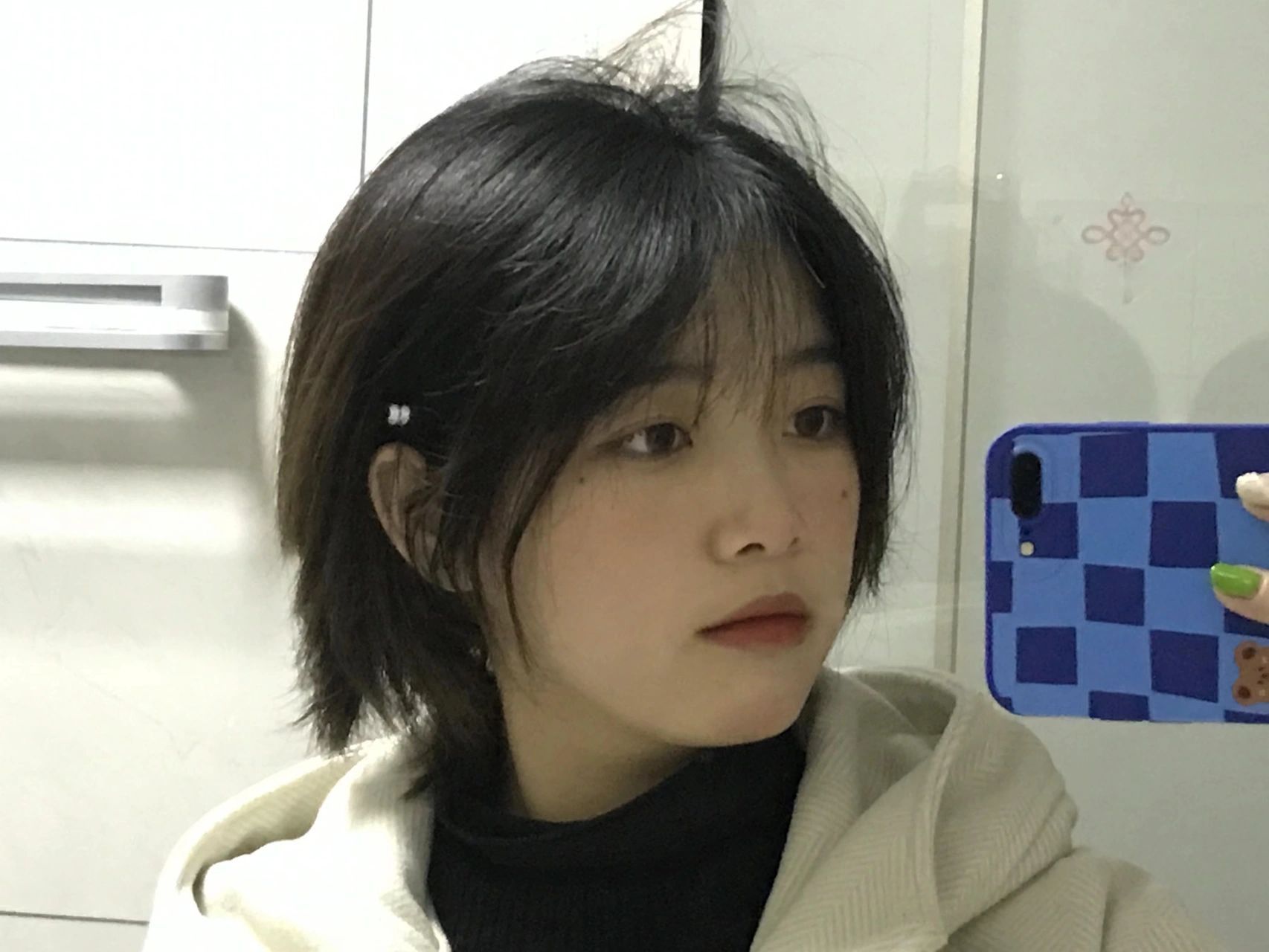 自从剪了这个发型以后再也没变过了 ,这发型烫不得,染了头发也掉不