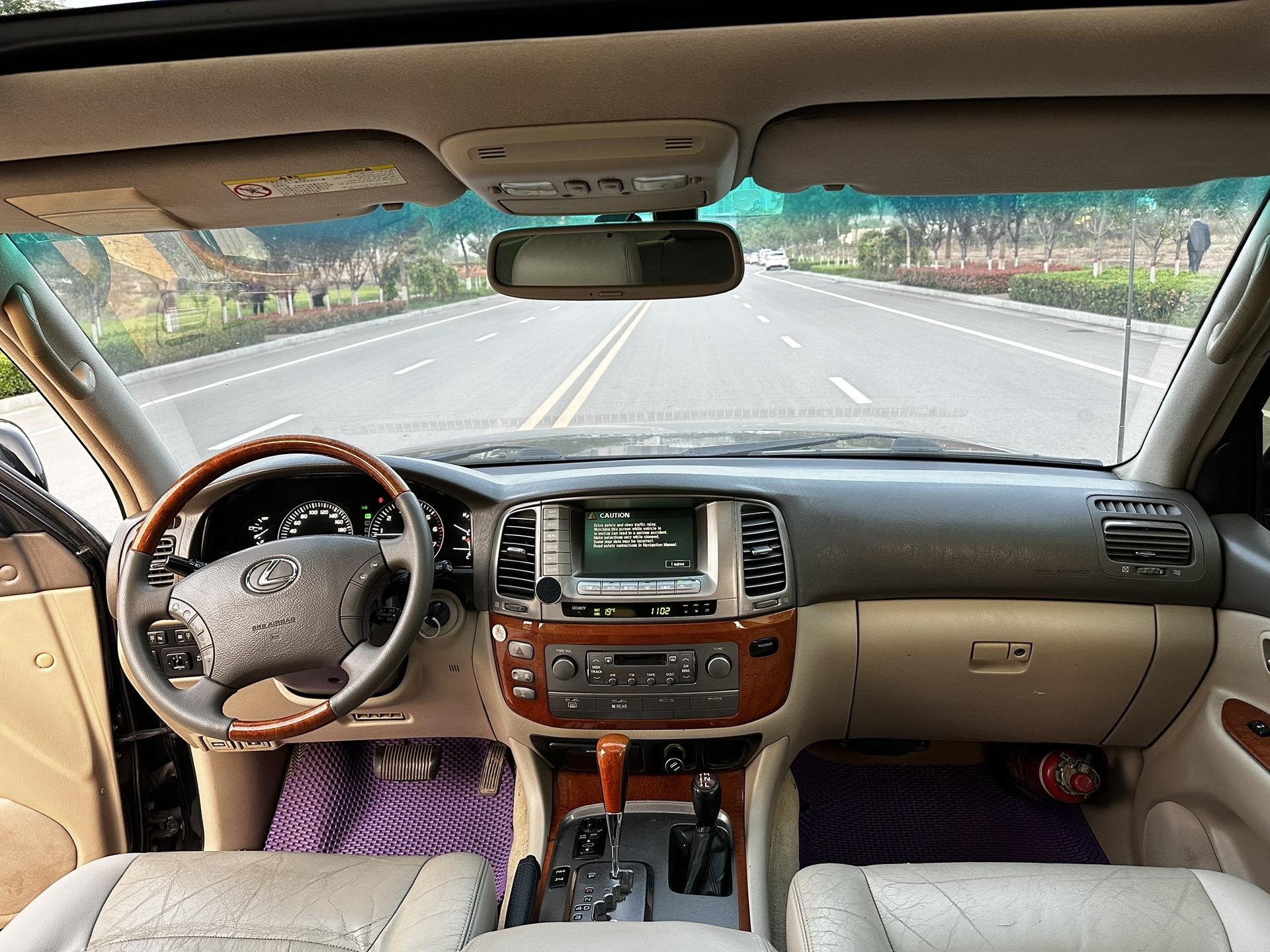 极品04年雷克萨斯4700,档卧屏