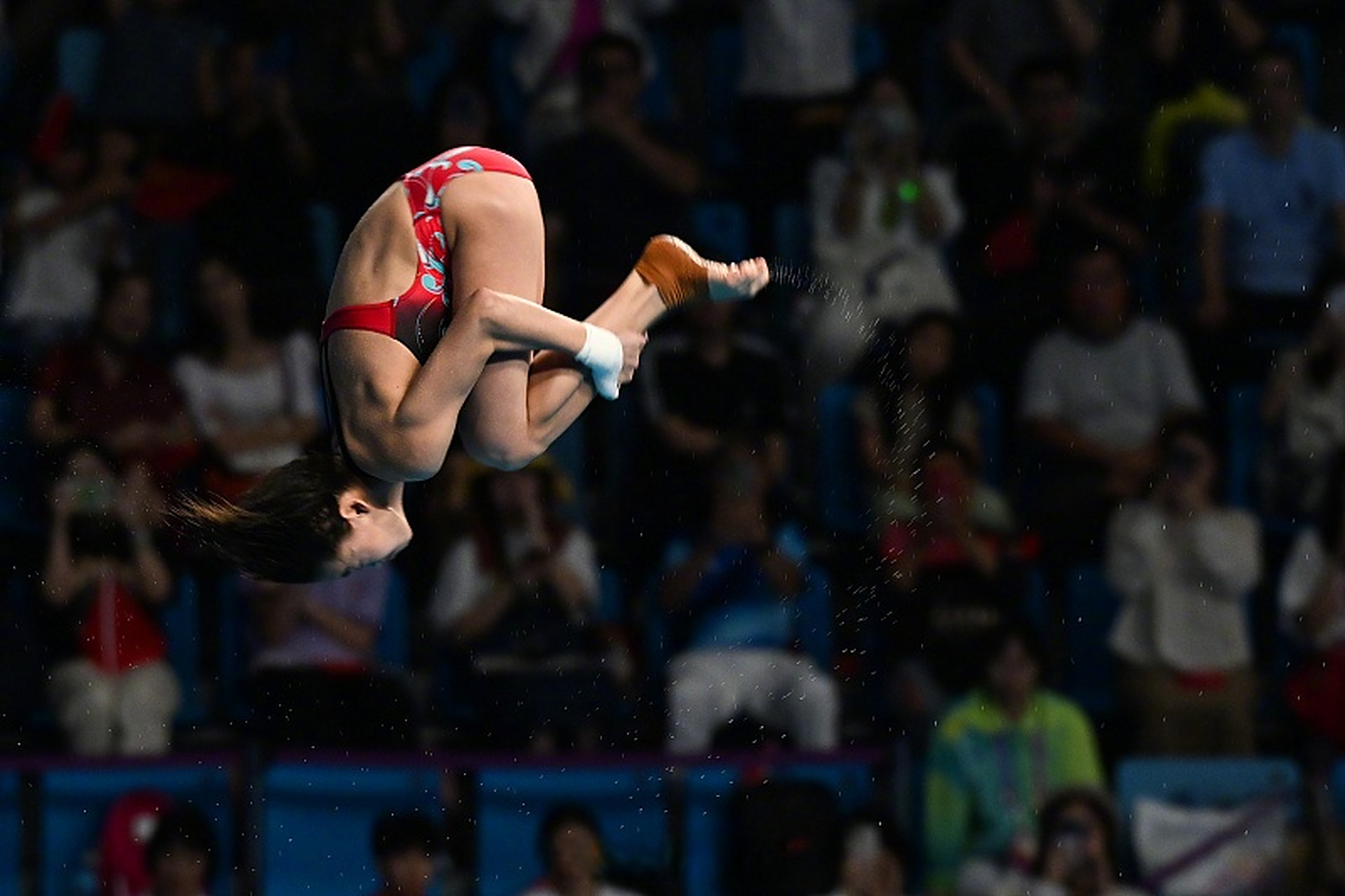全红婵夺金】杭州亚运会跳水女子10米跳台决赛,中国选手全红婵夺得