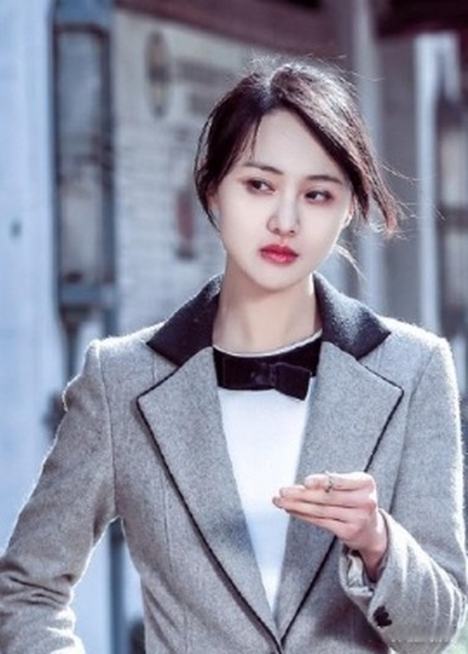 【郑爽公司百万股权被续冻】郑爽被冻结百万股权企查查app显示,近日