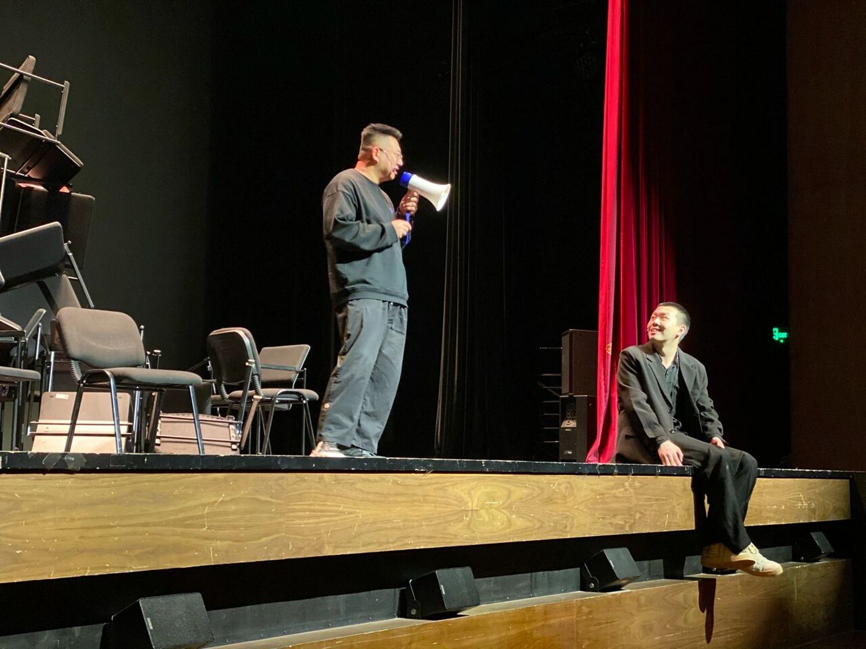 20220211上海19:30《夜未央》话剧·可拍照 昨天突然想看剧了,大麦上