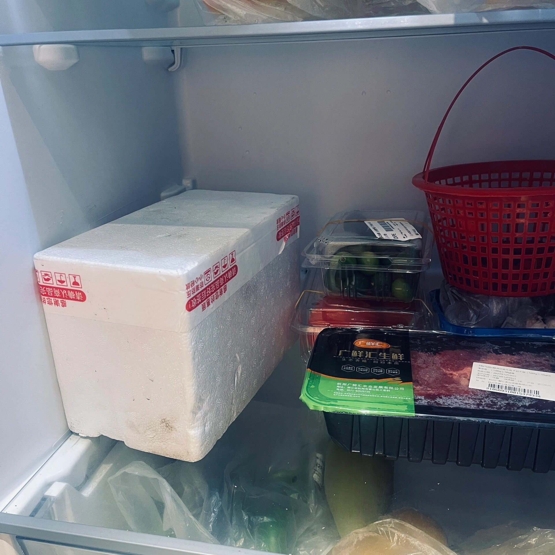 泡沫箱放冰箱冷藏会怎么样啊 小红书家人们 明天早上我的海鲜还能吃吗