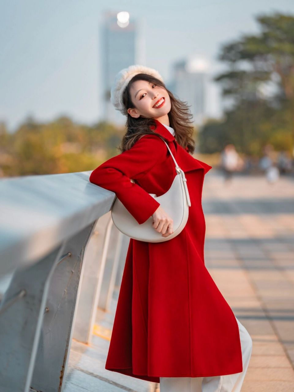 新年战袍当然要红红火火92 穿搭上不能输了气场 走亲访友就靠这身