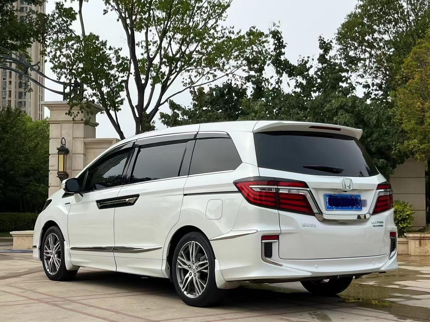 21年本田艾力绅2.