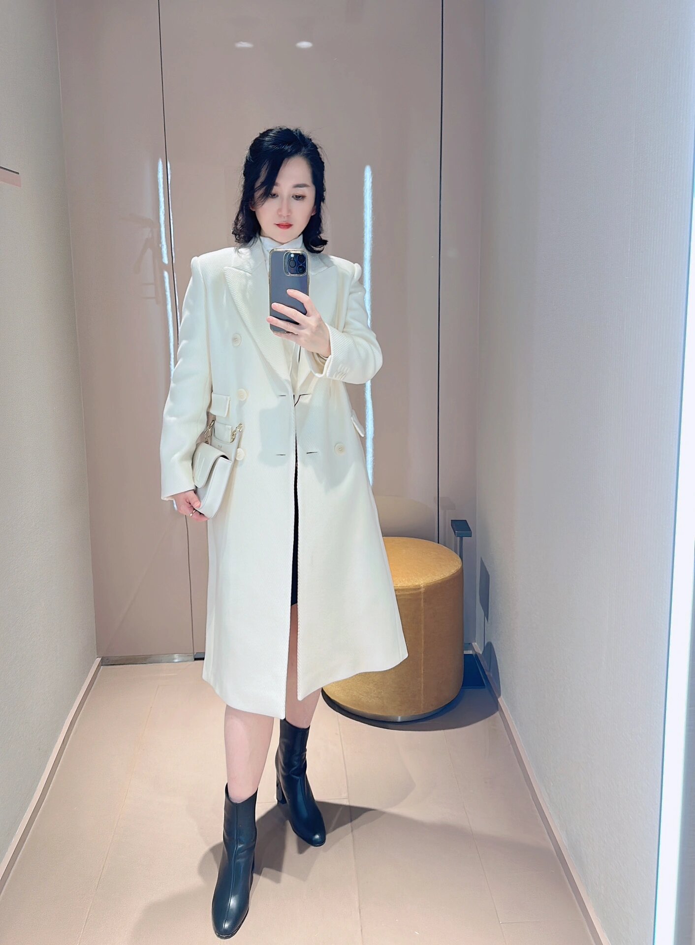 maxmara studio系列骑士版白色大衣