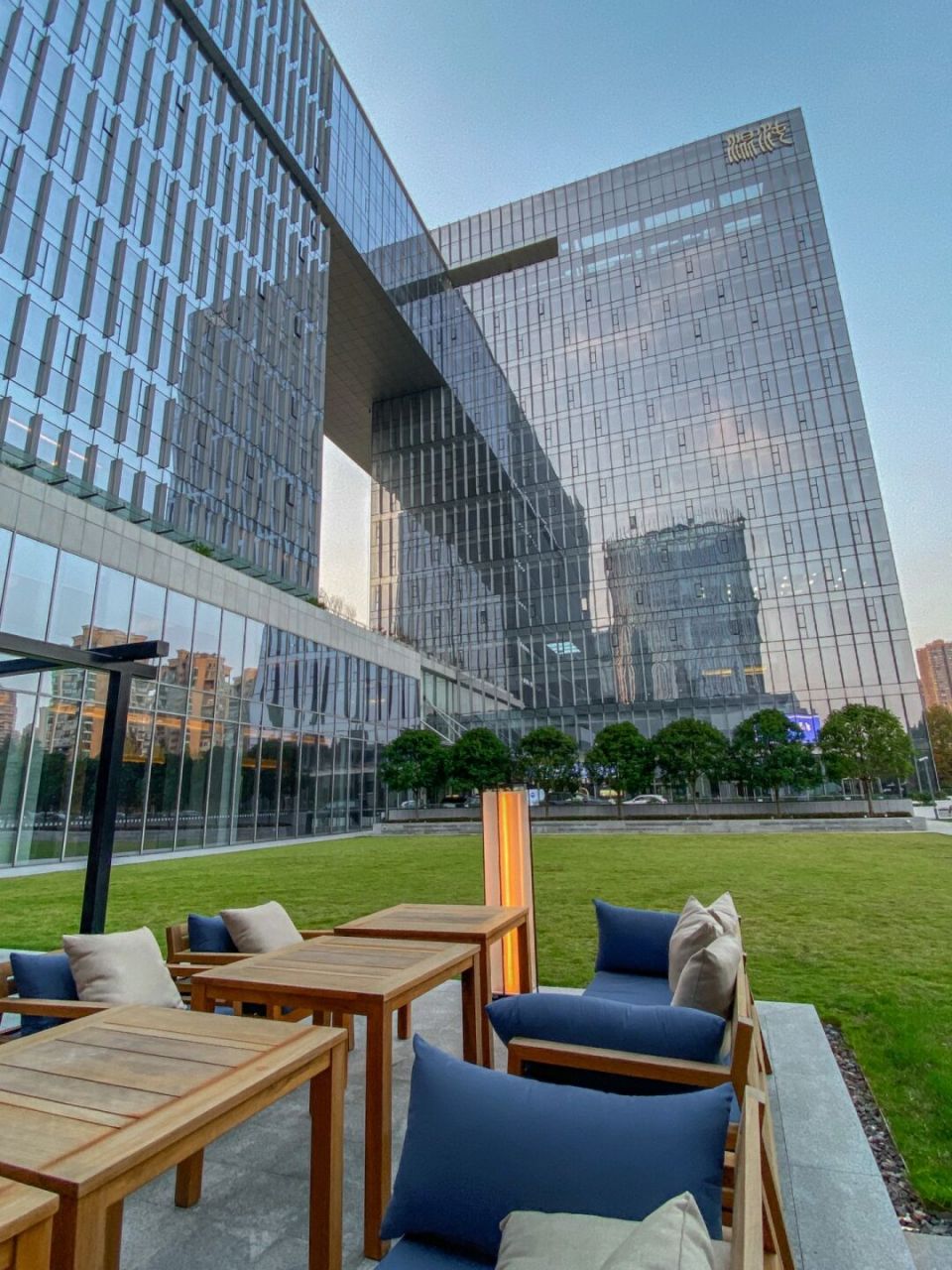 贵阳五星酒店入手不亏的自助餐|东景希尔顿 东景希尔顿,是贵阳zui新的