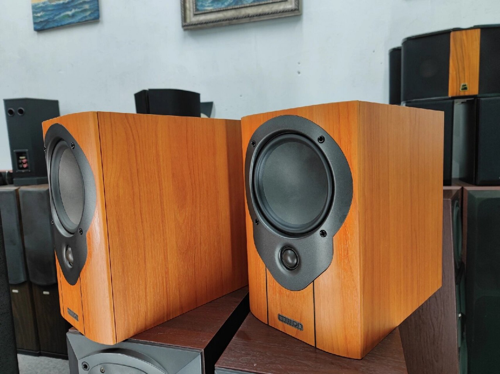 英国美声经典书架音箱m32i  音质美丽 英国美声经典书架音箱m32i