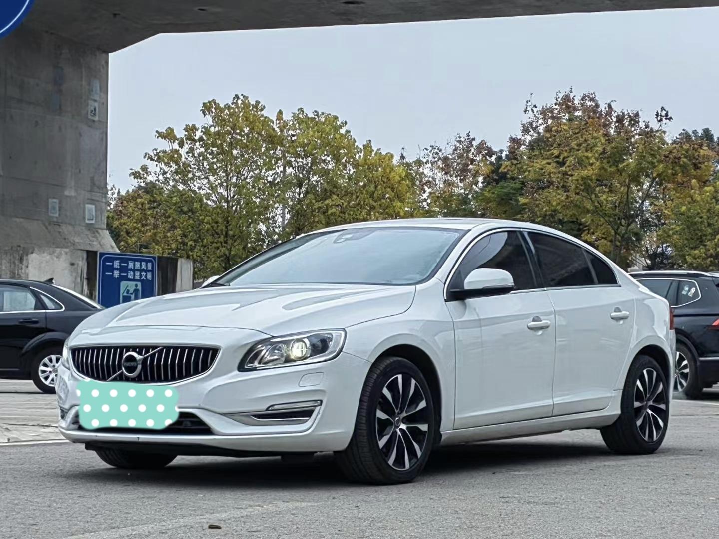 s60上新 急售9万多 沃尔沃s60l 2019款智进进取版