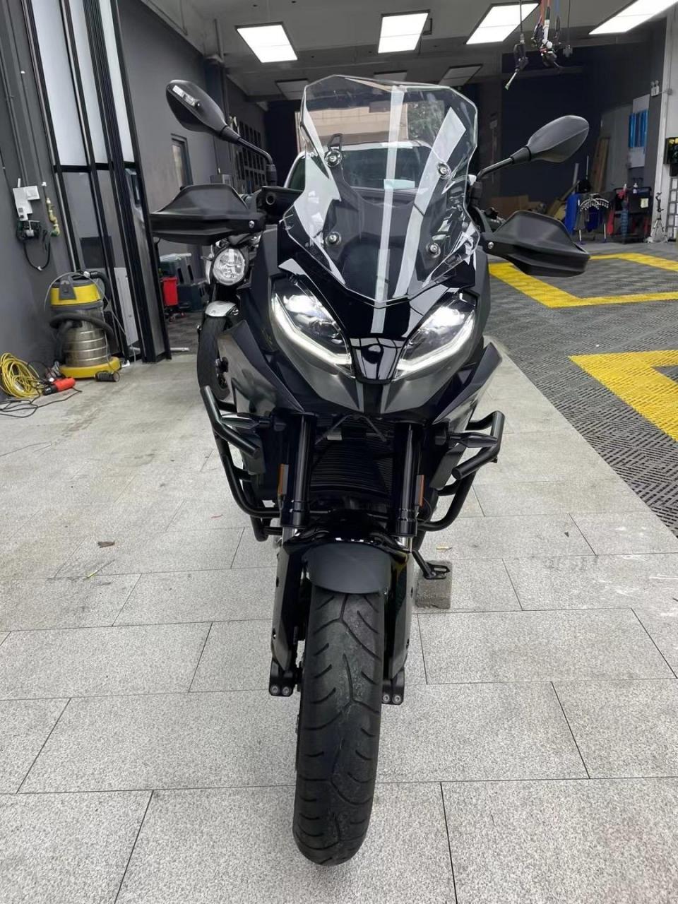 宝马f900xr参数图片