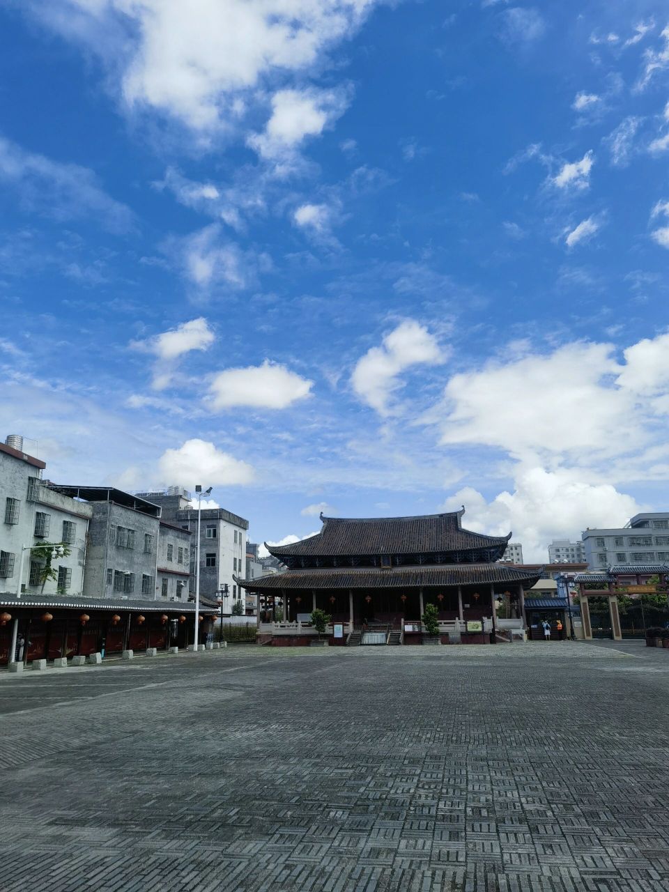 千年古城佗城 千年古城佗城原称龙川城,是在公元前214年,秦始皇平定