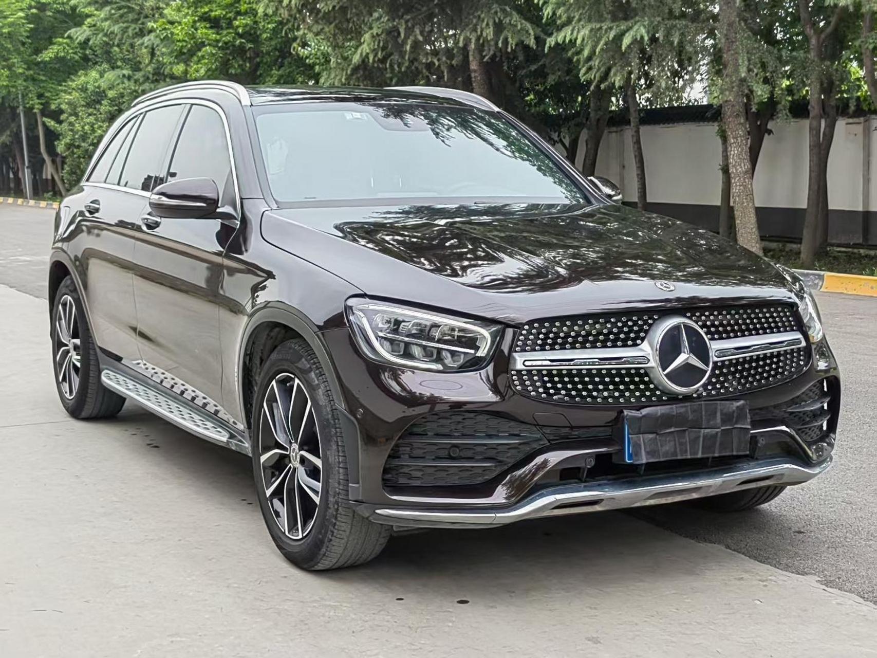 19年奔驰 glc300 售价235万