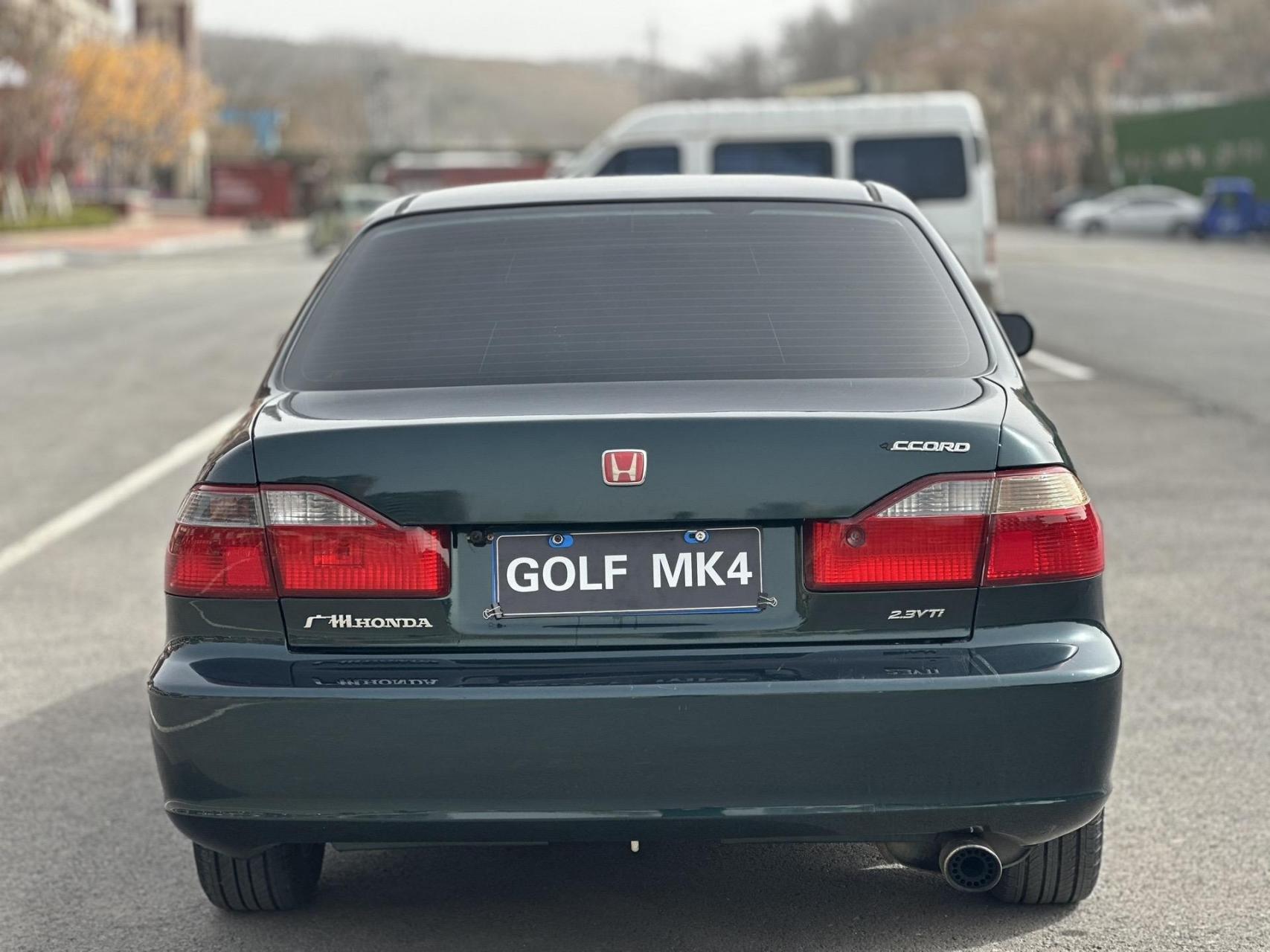 2000年本田红标雅阁 自动2.