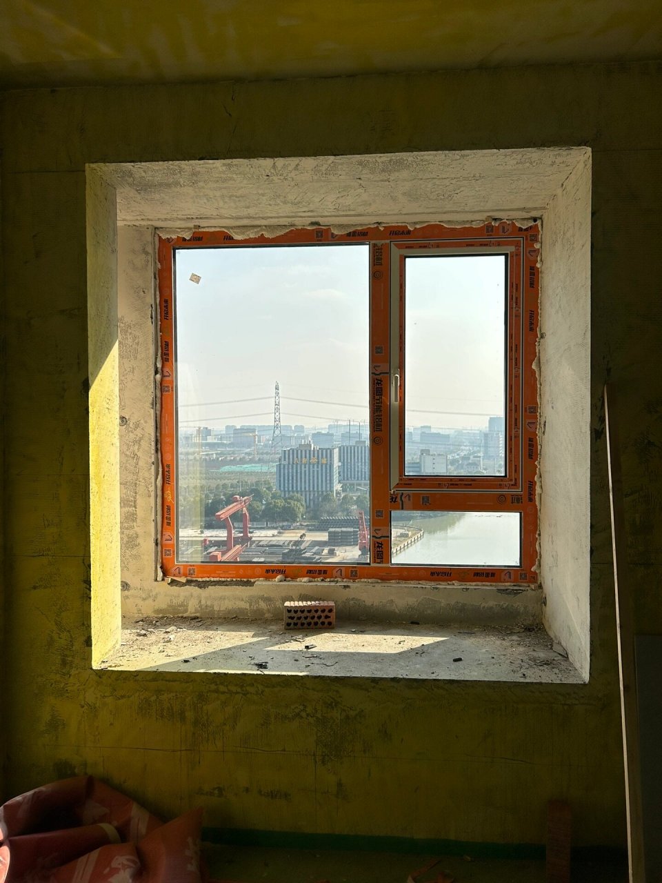 平开窗 龙图断桥隔音隔热性价比高,价格适中.