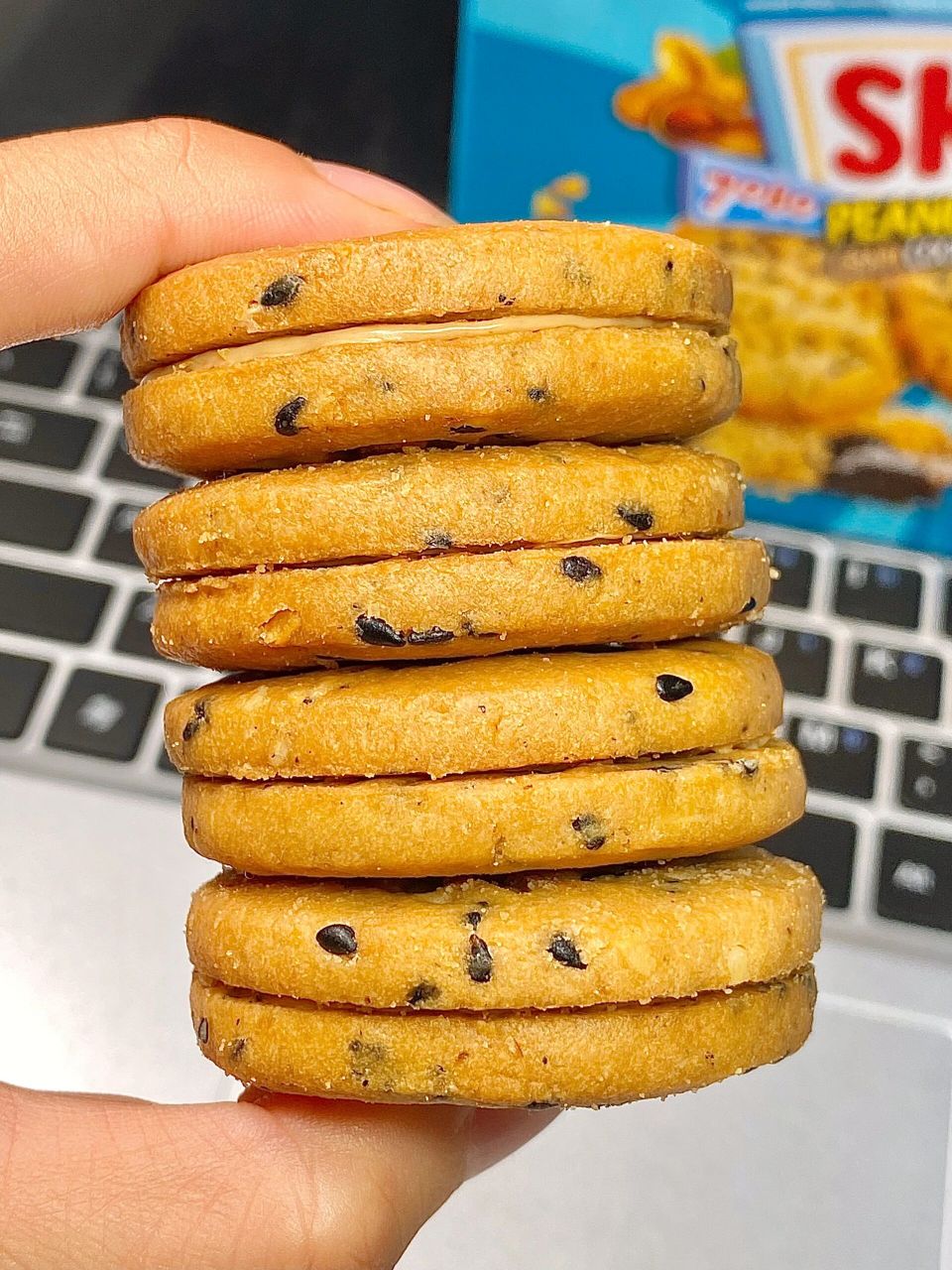挖到一个好好吃的谷物饼干!