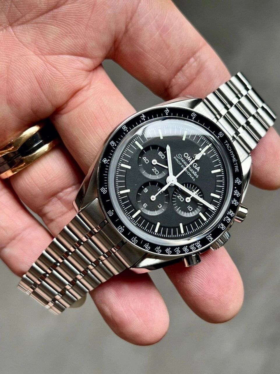 0mega 欧米茄|超霸系列 月球表 世界上仅有极少数人曾踏上过月球神秘