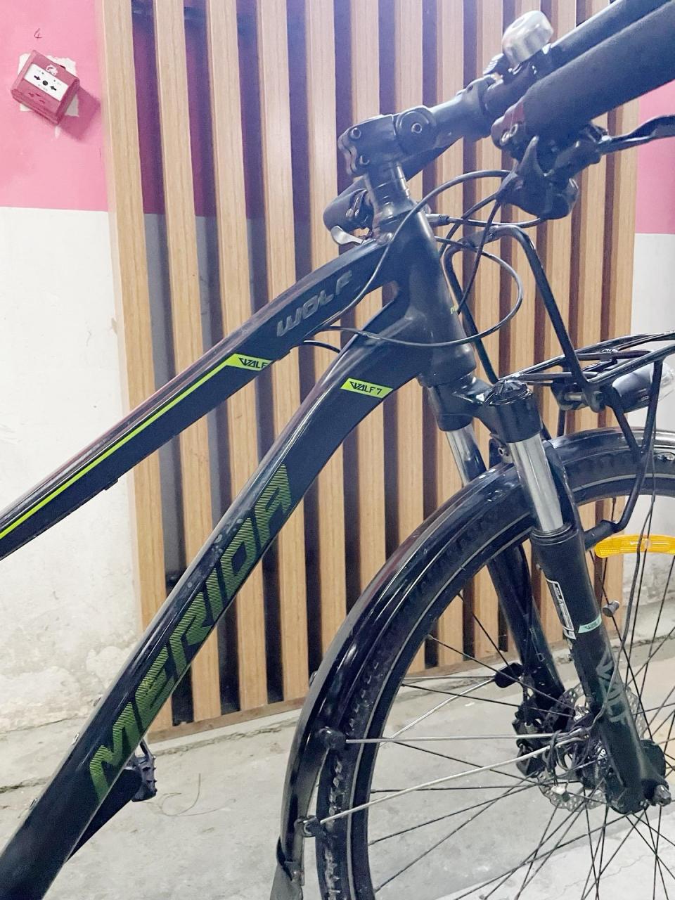 新到美利达野狼7,新车4500, 带发电轮毂高配版