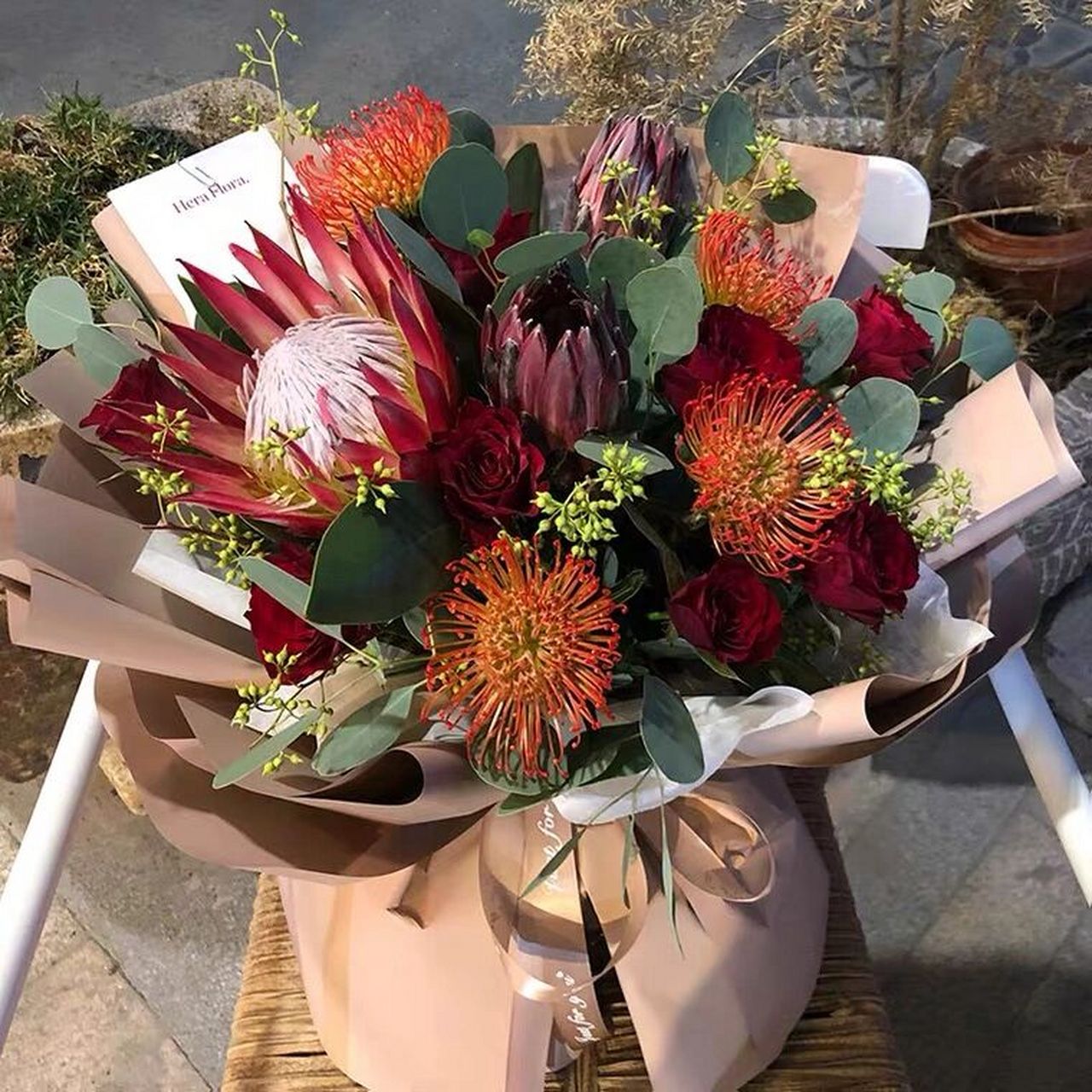 成都同城鲜花订购,支持个人订花束77单位采购  今日分享高级感花束