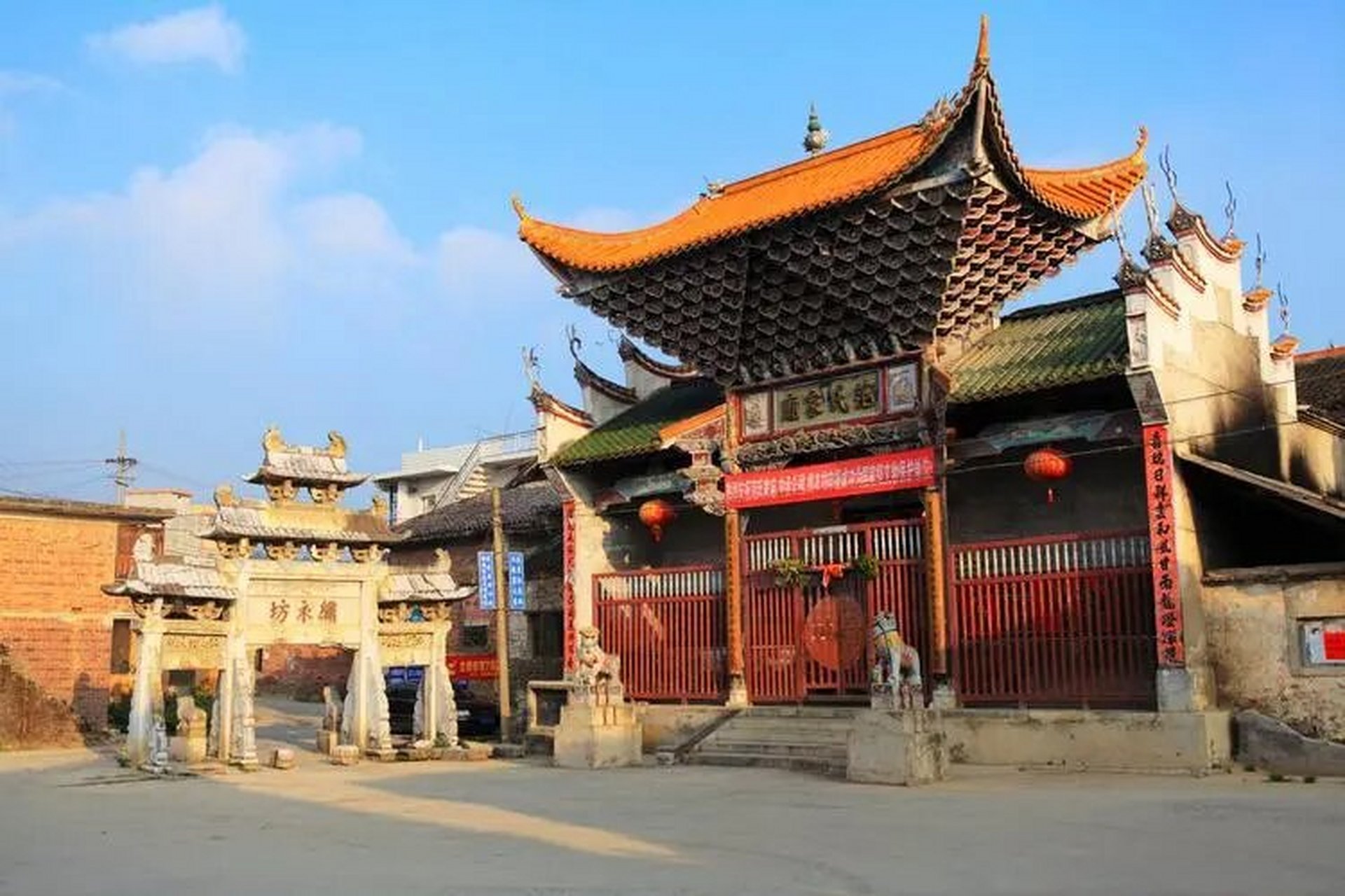 汝城古祠堂群 汝城古祠堂群是位于湖南省郴州市汝城县土桥镇金山村的