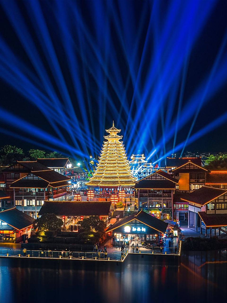 我心目中南宁最美夜景天花板就在相思小镇 民族的就是世界的.