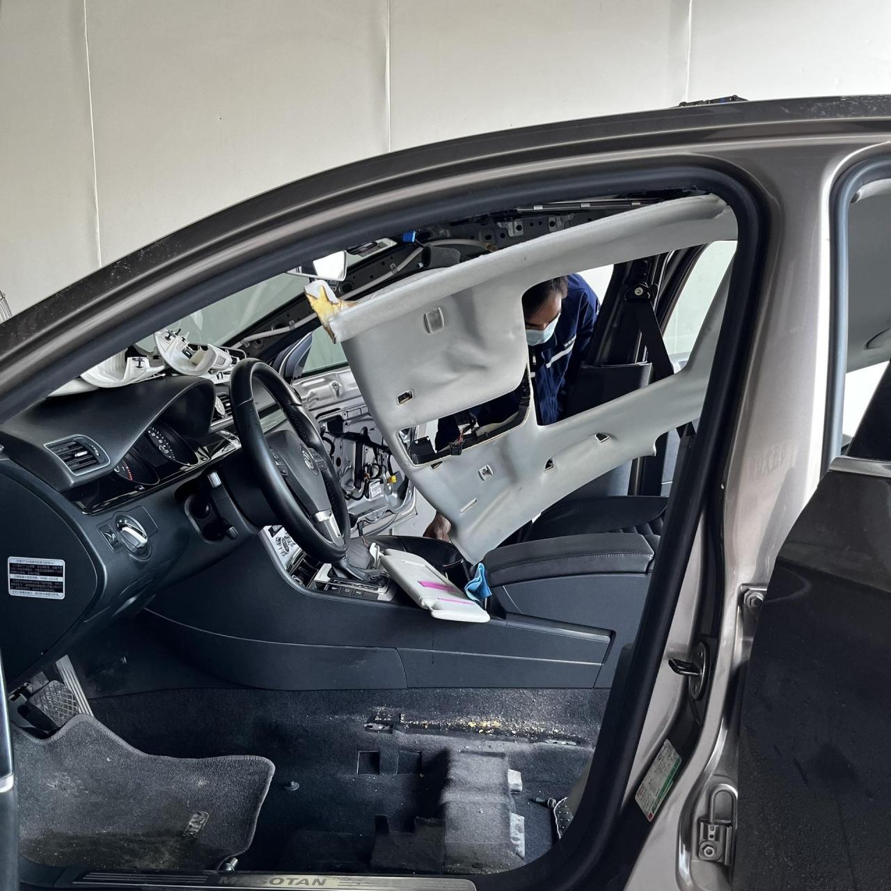 迈腾b7 更换原厂成型车顶棚 天窗遮阳板 右前玻璃升降器.