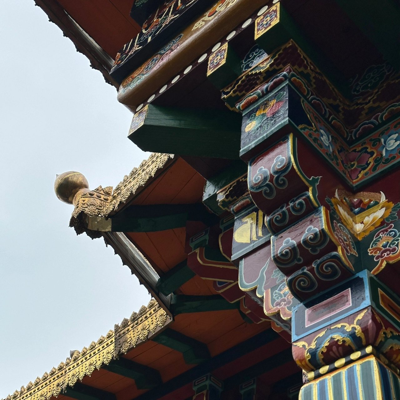 我也许成了走进修缮后的仁钦崩寺的第一个 "我成了走进修缮后的仁钦崩