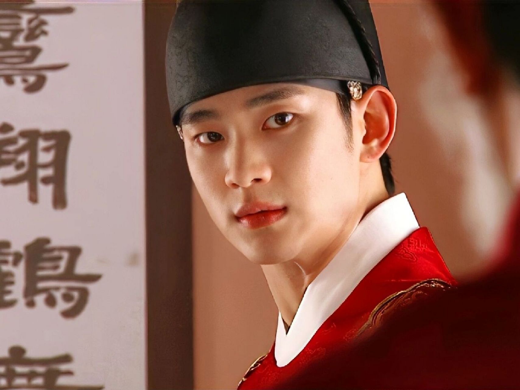 因为金秀贤的《拥抱太阳的月亮》 第一次被除大天朝以外的古装所蘸吵