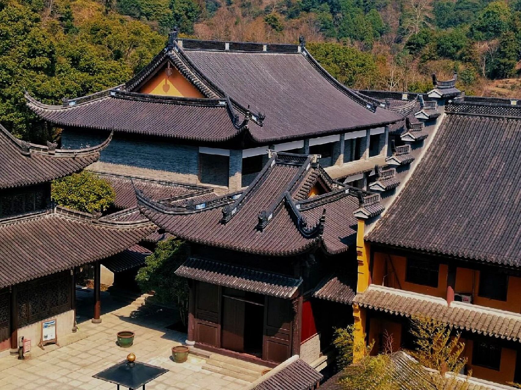 台州寺庙|广化寺 位置:黄岩院桥 一个很安静的寺庙 在努力和坚持之间