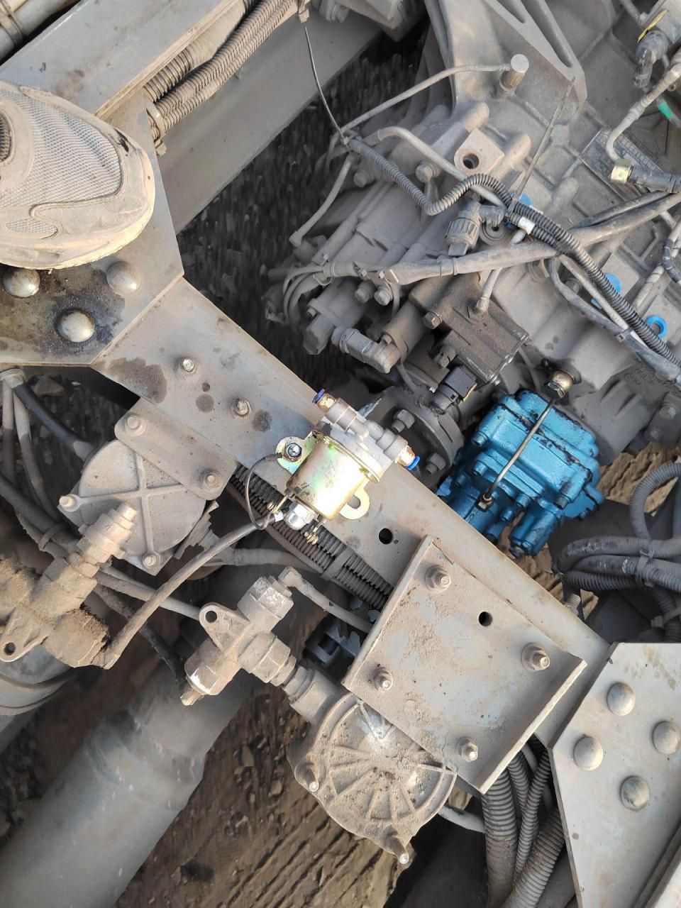 看看重汽自动挡取力器