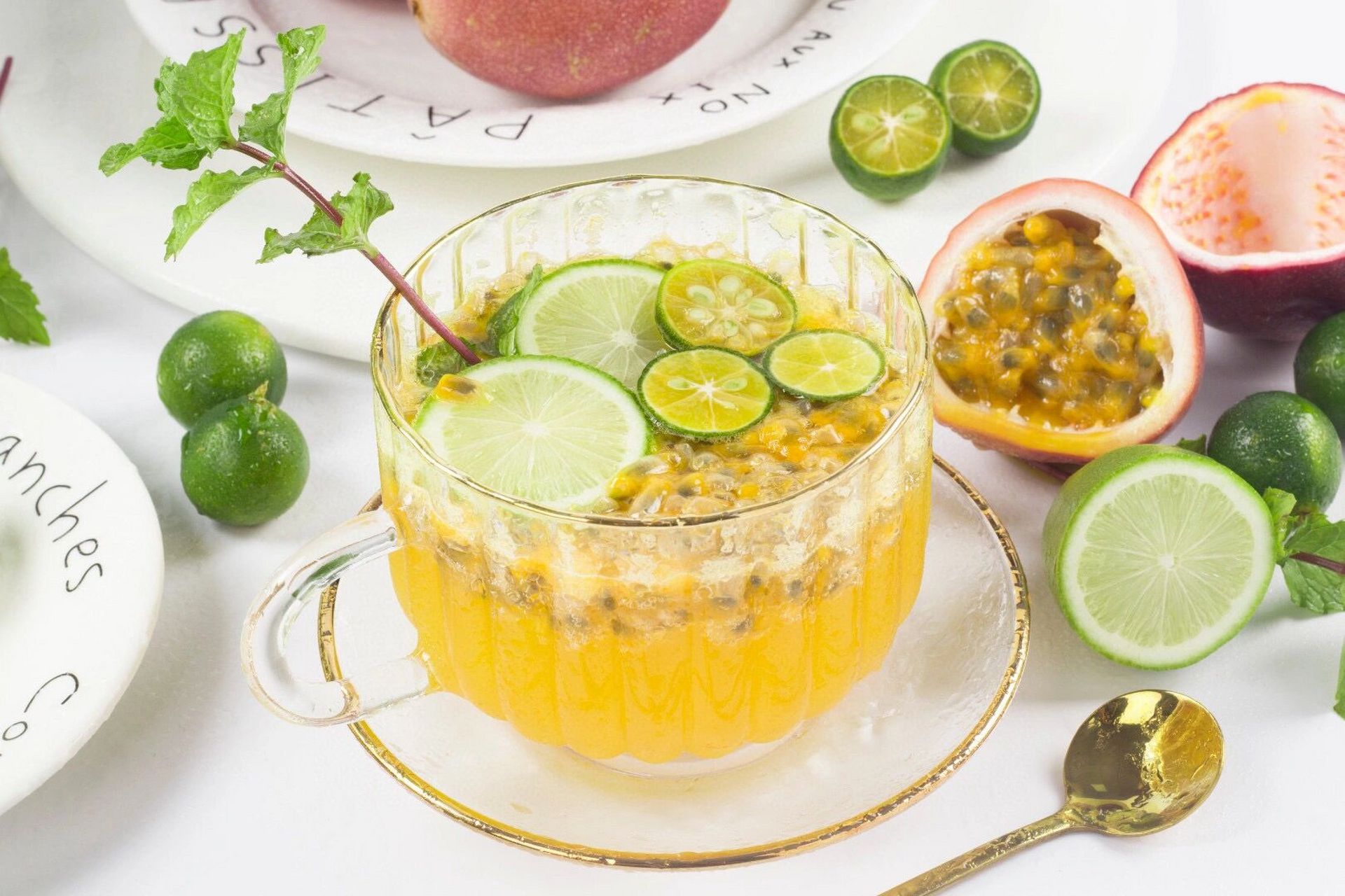 91这个夏天怎么能少得了 金桔柠檬百香果茶 香气清新宜人,维c满满