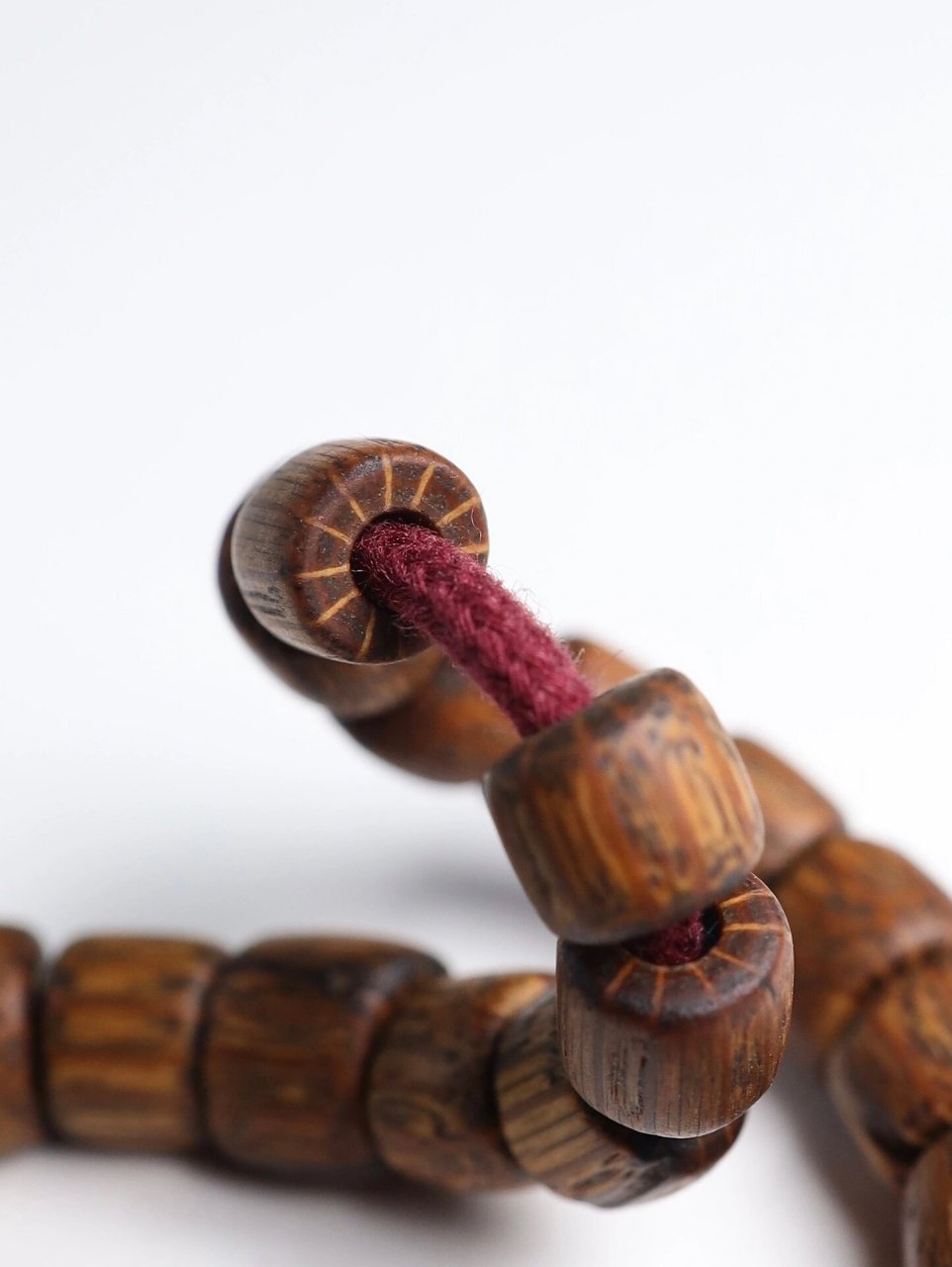 十二道木:六道木的变种 六道木可以变种九道木和十二道木,数量非常