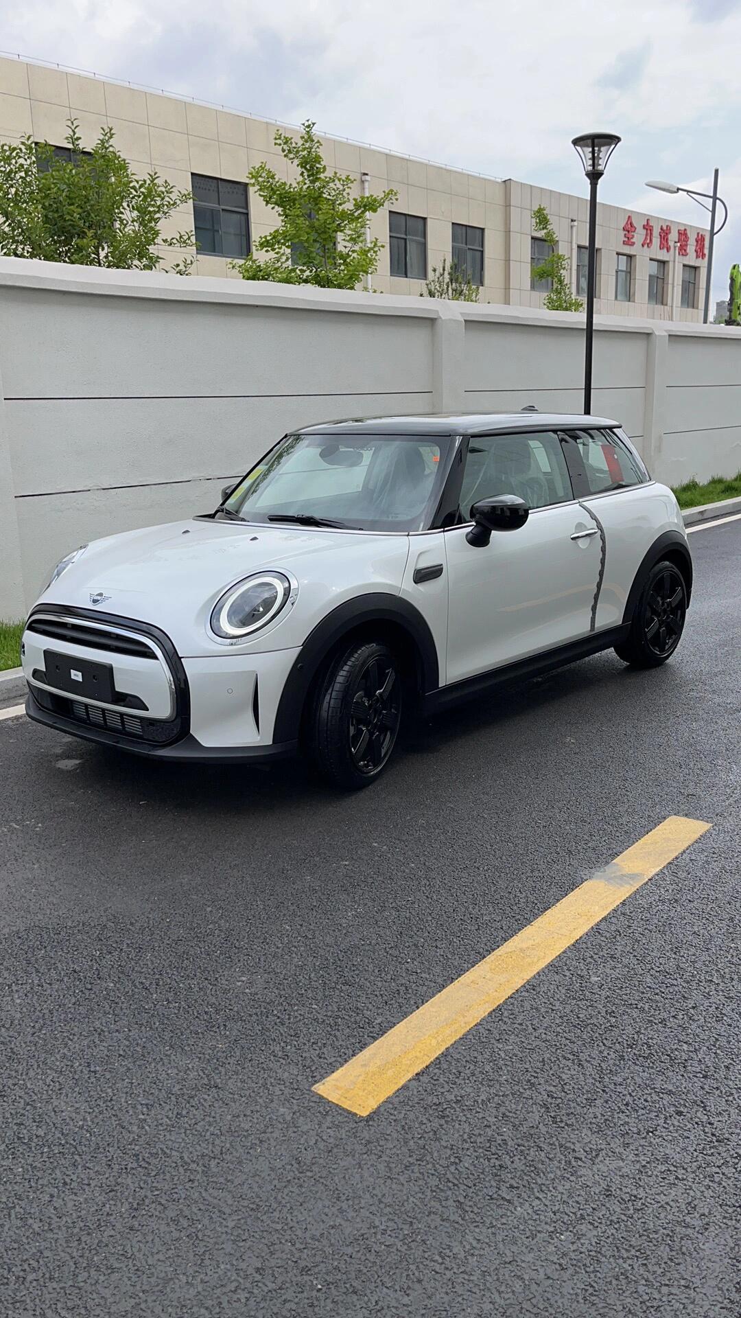 mini cooper 三门版/五门版 颜色 2023款 mini 三门版/五门版 有六个