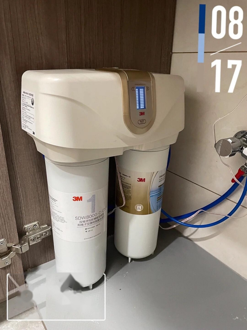 换滤芯:3m-8000t净水器更换滤芯 更换周期:平均智能提醒时间1年 优点