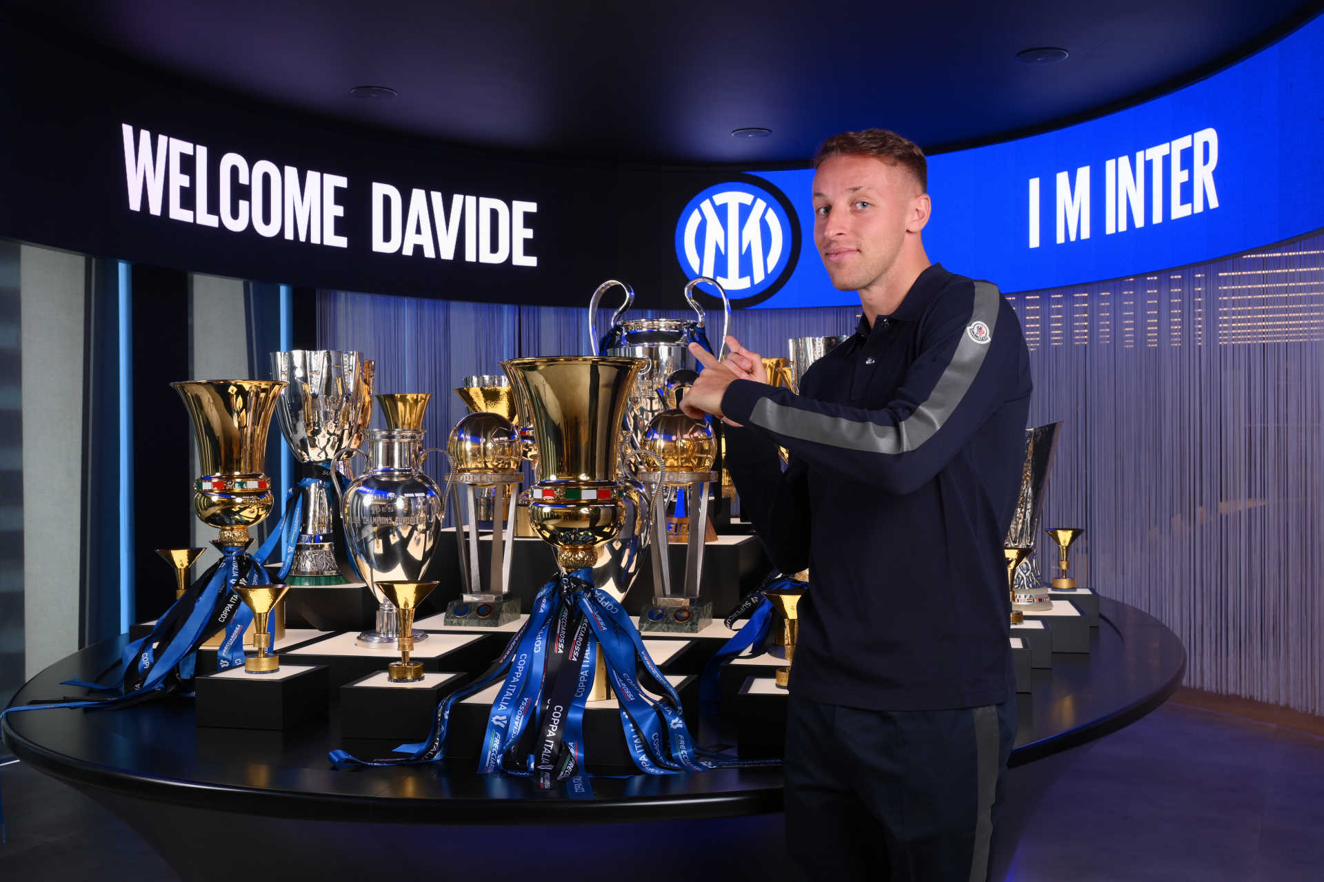 蓝黑军团成员 1 90  #弗拉泰西加盟国际米兰##forzainter##iminter