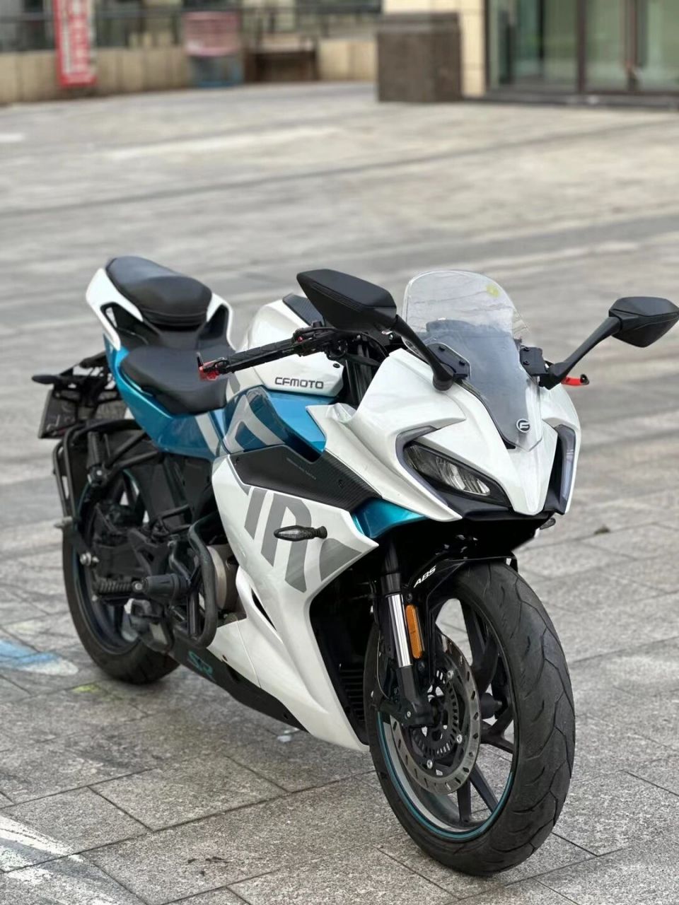 春风250sr高配 21年春风sr250高配,2手户,目前安全行驶8700公里