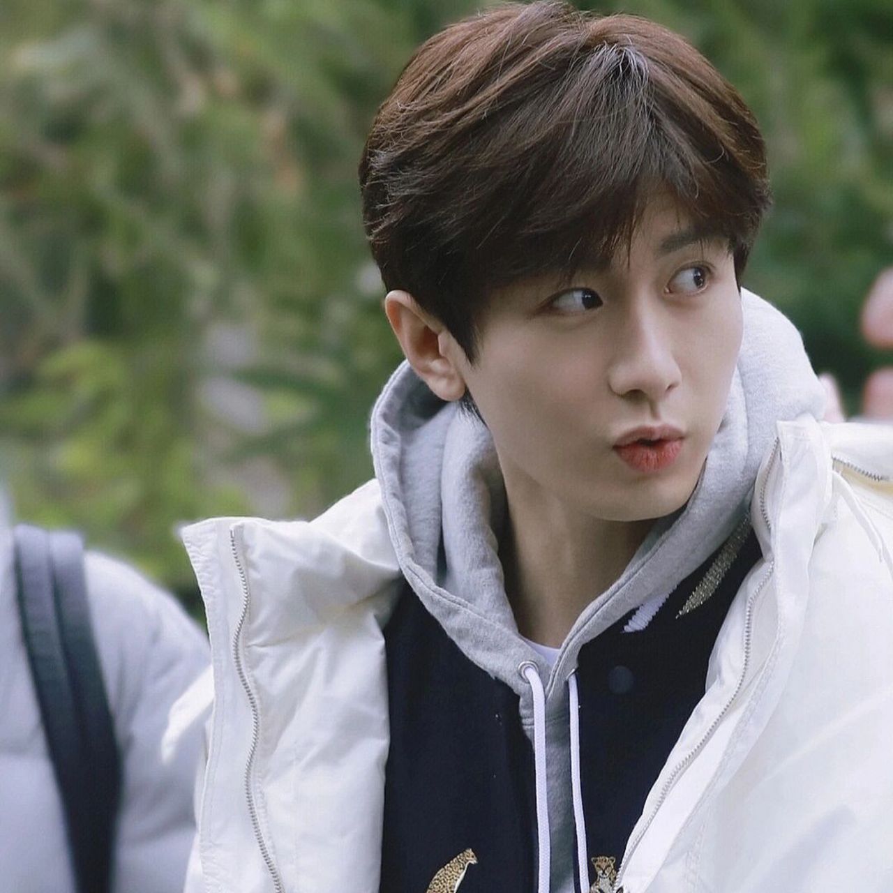 成毅头像,每一张都好看