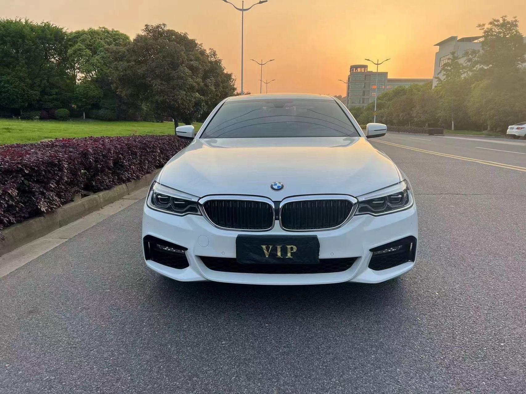 17年9月18款宝马530li尊享m运动7万多公里 哈曼卡顿 座椅加热通风