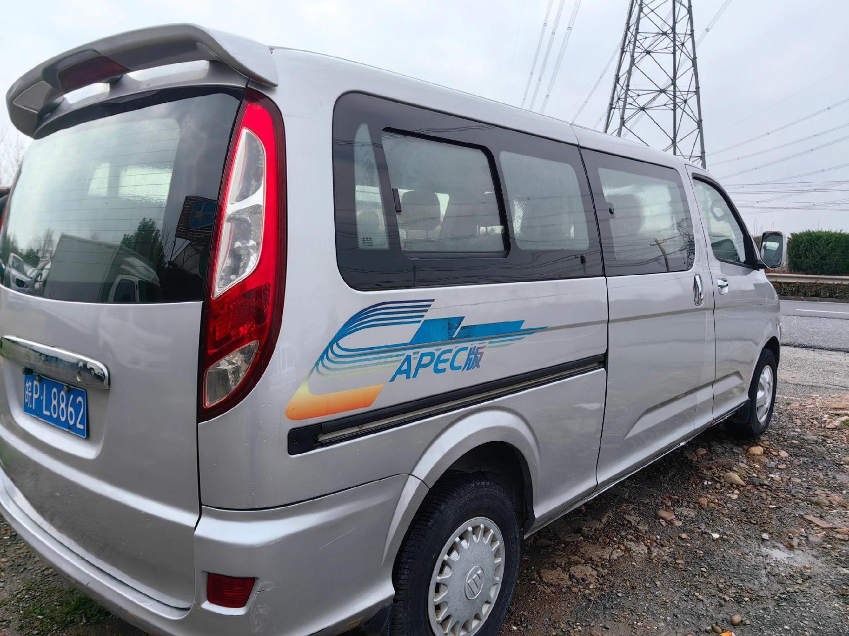 17年福田蒙派克,7座大商务车,车况精品一手车,几乎都是原漆,需要的