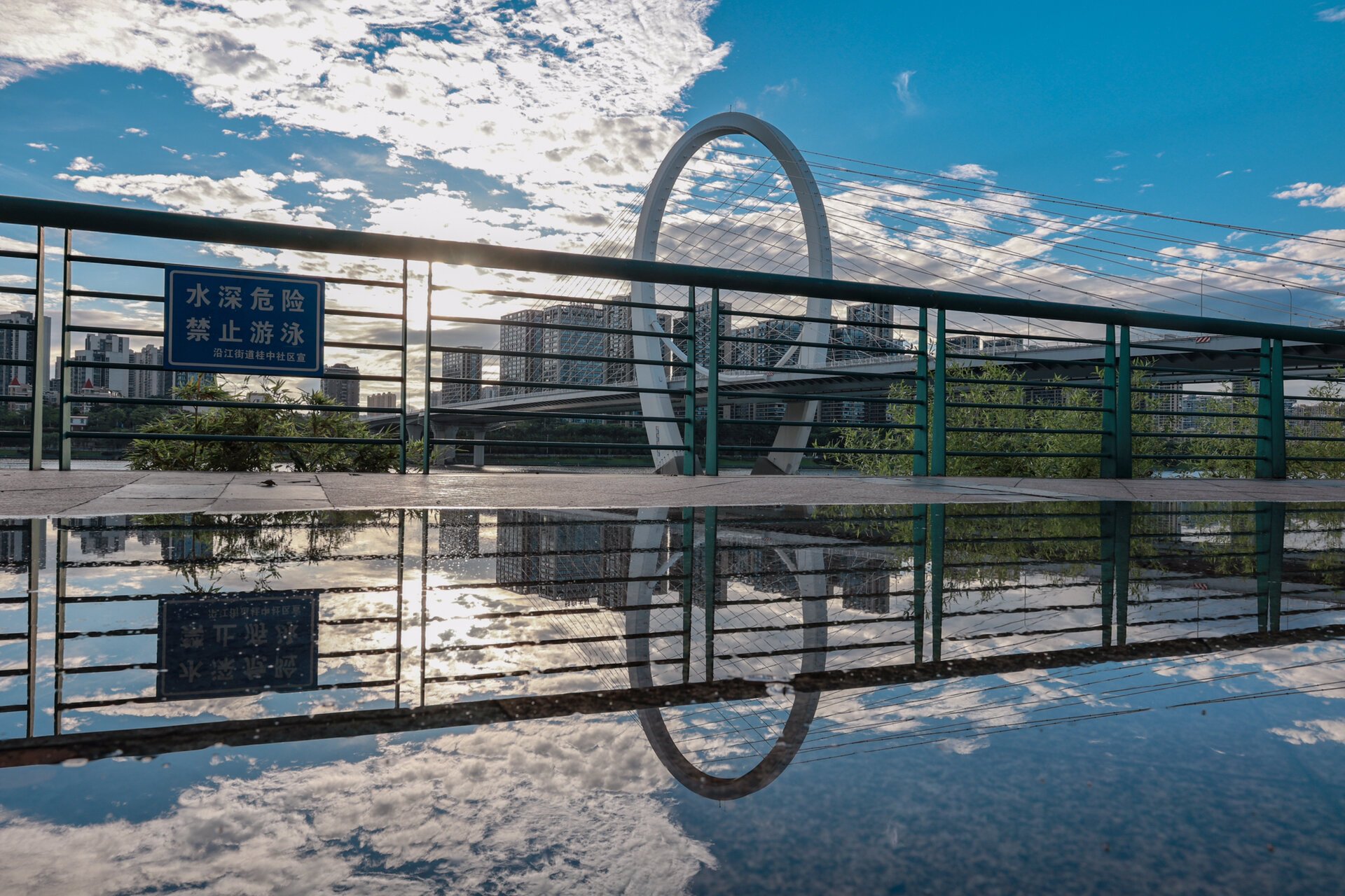 柳州市是一座桥梁众多的城市 图二:文昌大桥:文昌大桥位于柳州市区