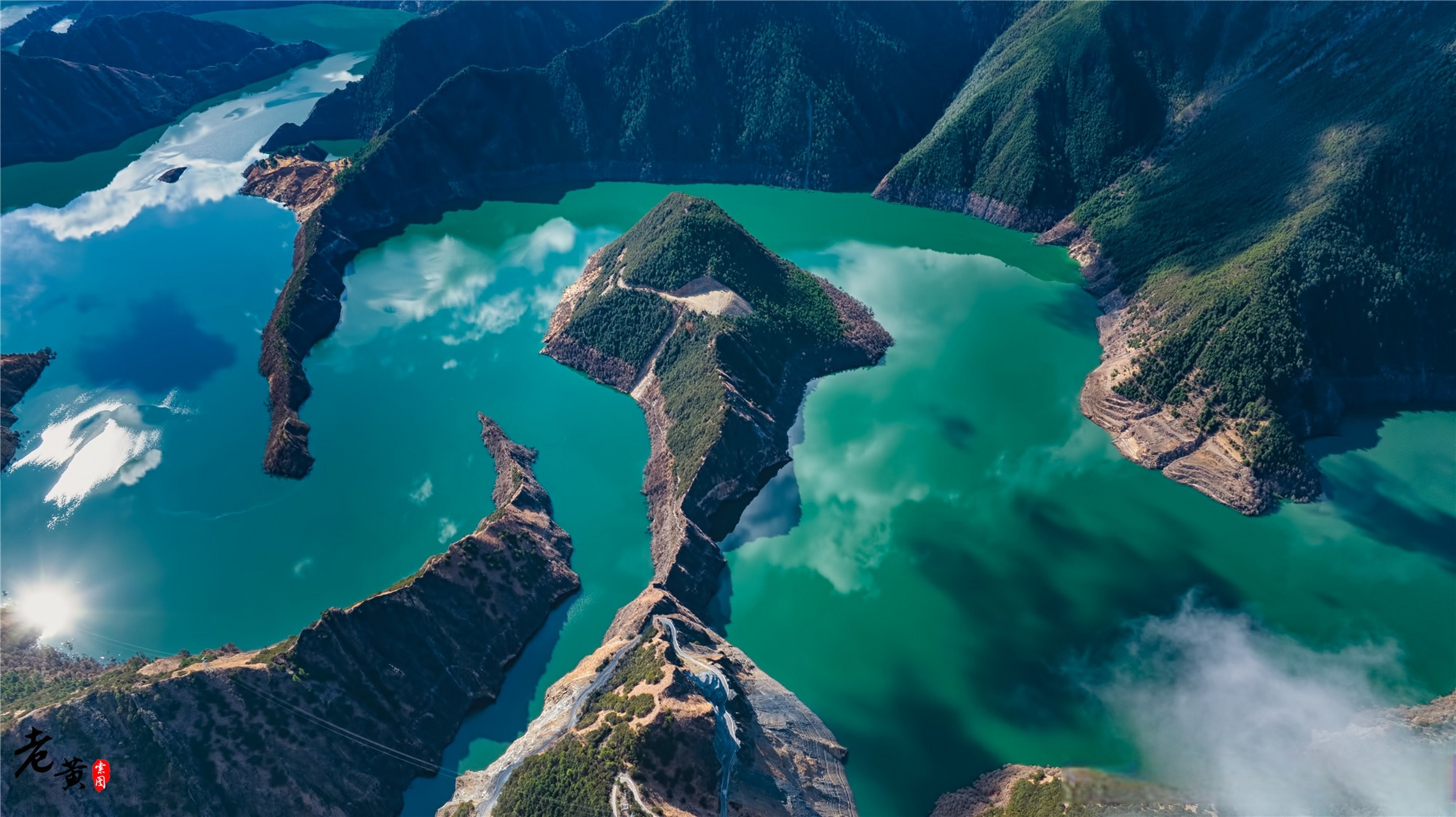 天龙湖.目前还可以说是野点,因为兴修水电站,蓄水而成的湖泊.