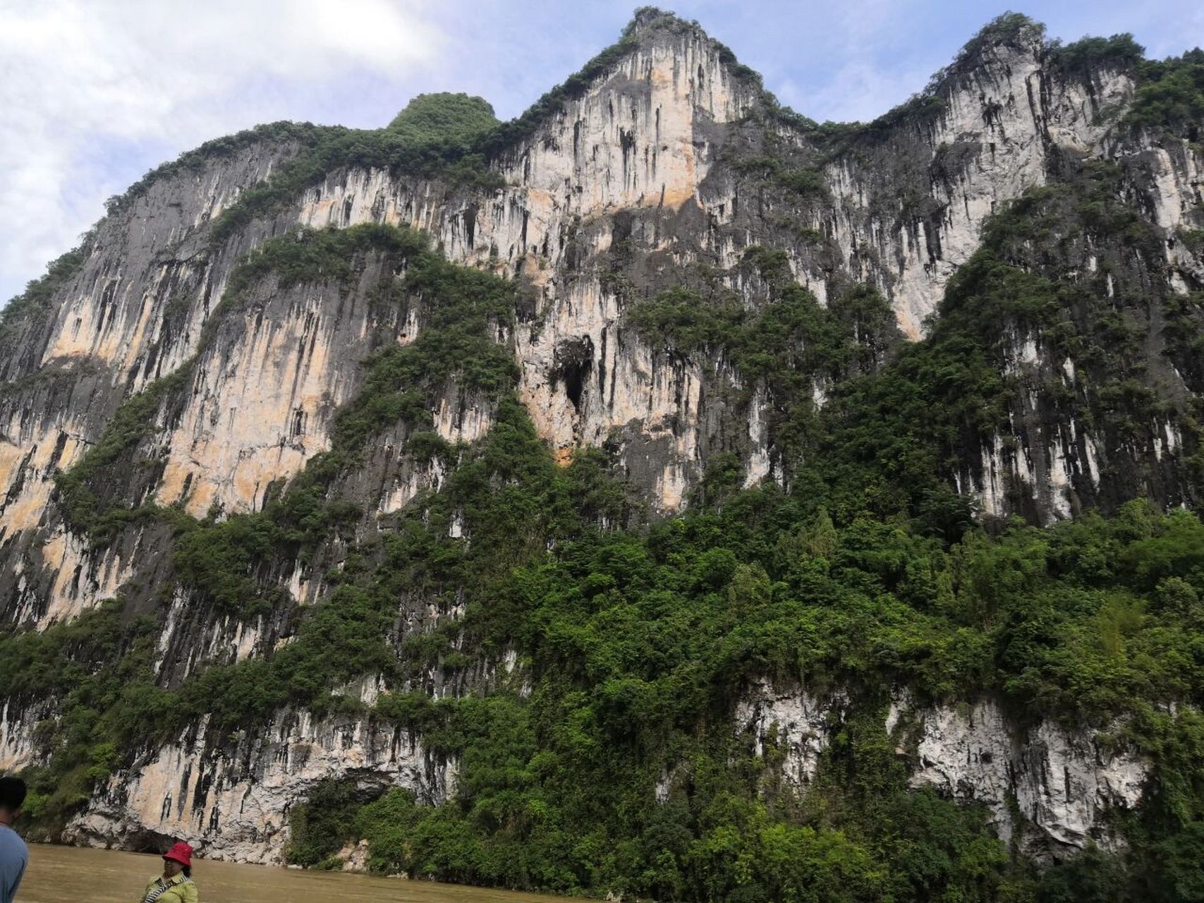 九马画山,看看你能找出几匹马
