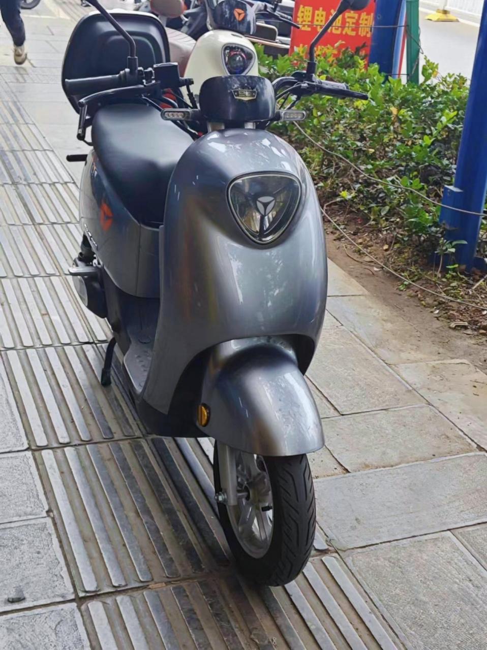 精品雅迪dm6来一个95.