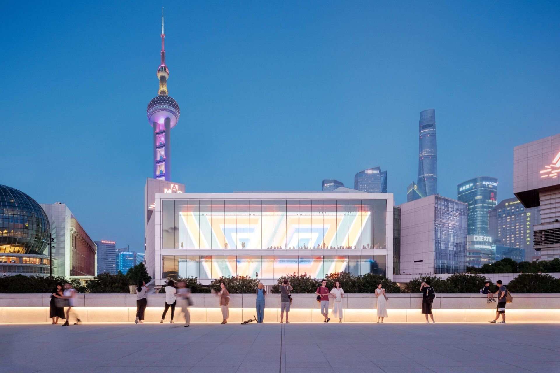 上海浦东美术馆-让·努维尔丨必打卡美术馆 这座建筑应该从属于 它