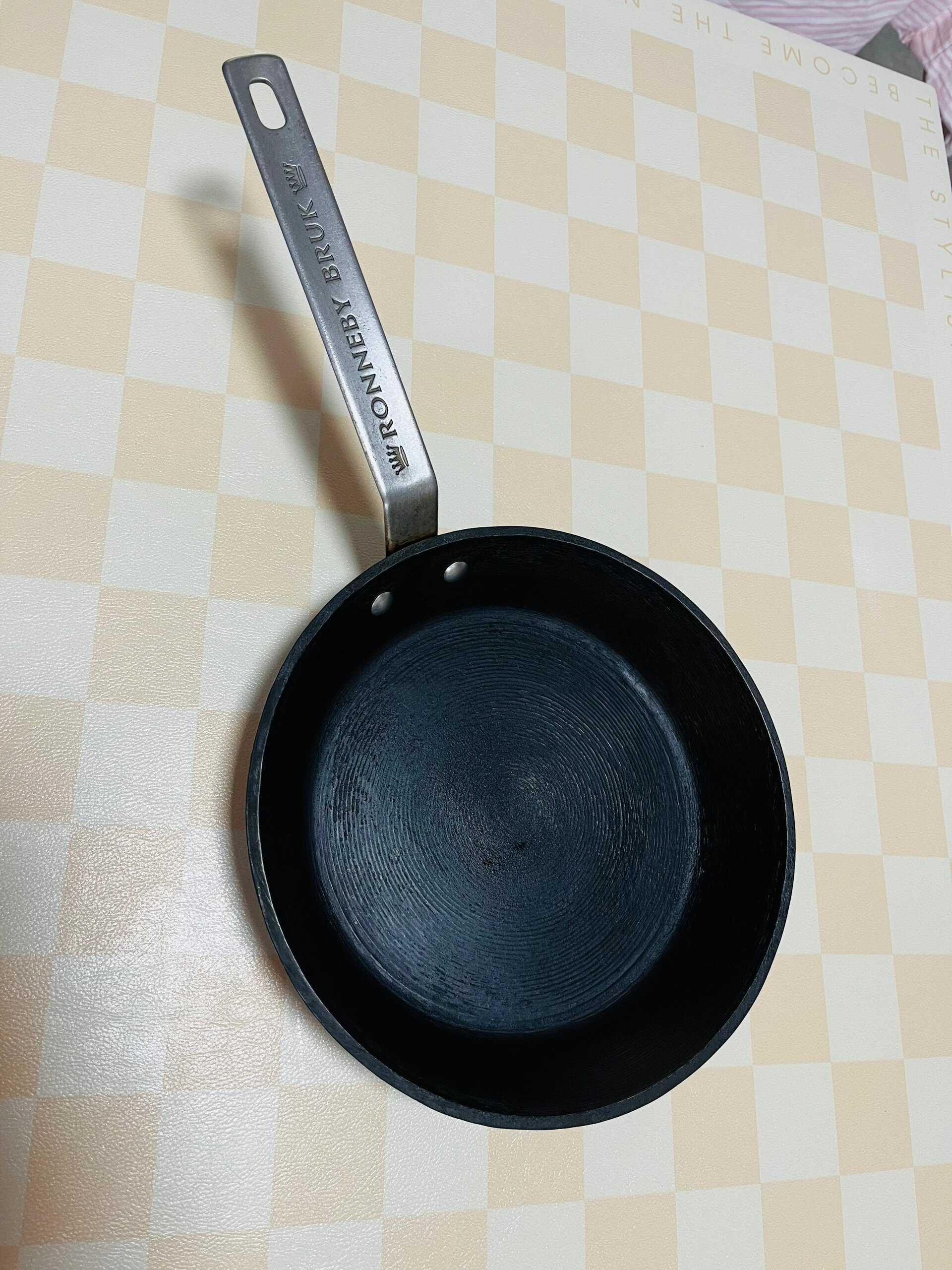 粗 平底锅