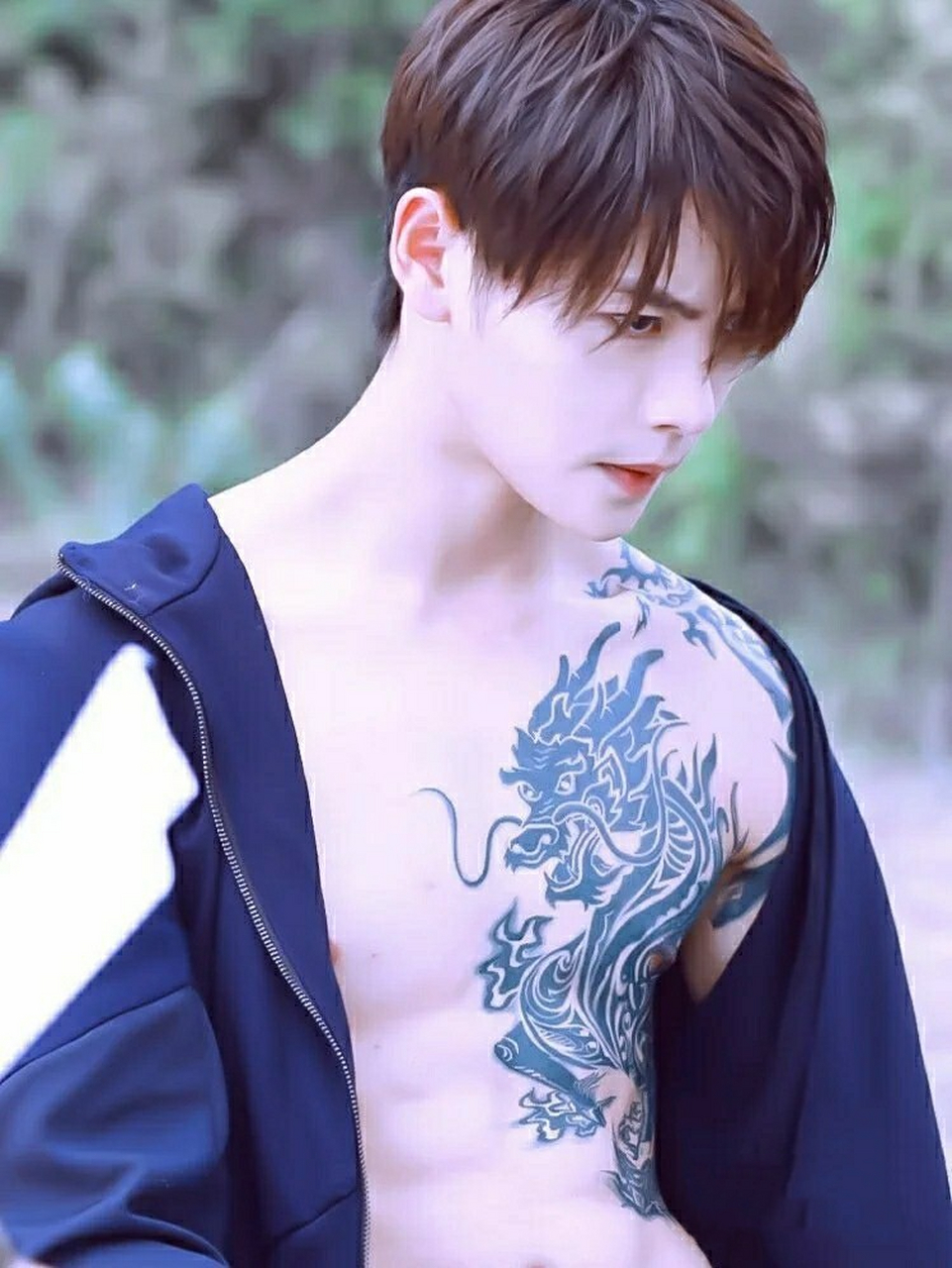 腹肌小哥 #张起灵 #盗墓笔记 #盗墓笔记张起灵