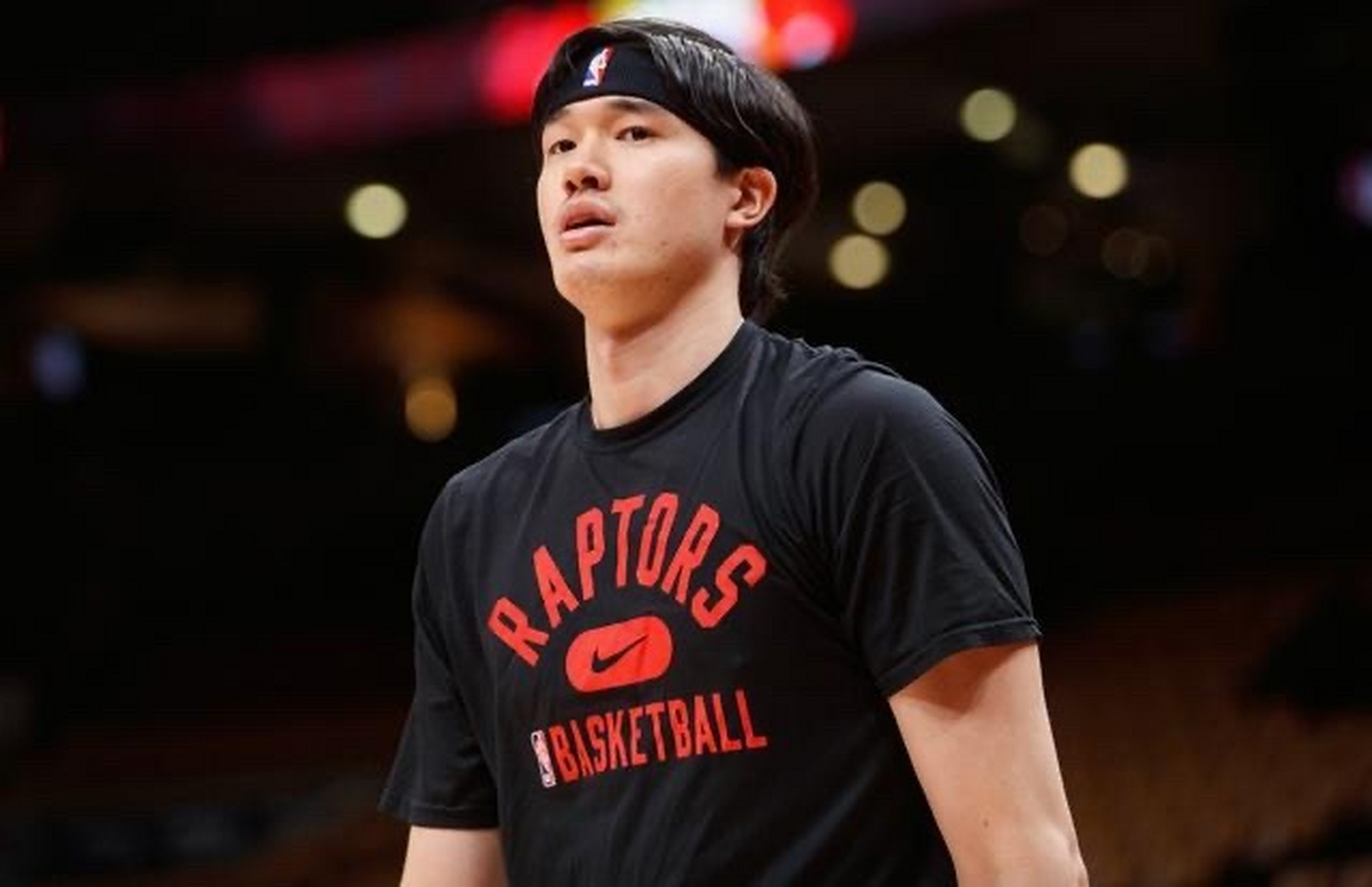 生涯前四个赛季,渡边雄太总计登场121次,场均能够得到3.8分2.5篮板