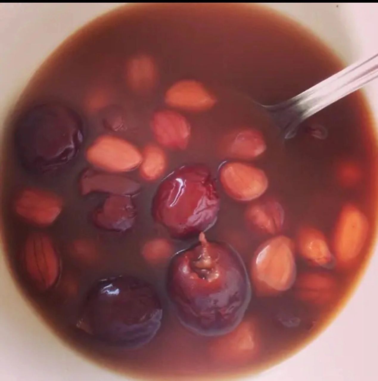 花生和蜂蜜能一起吃吗(花生可以和蜂蜜一起食用吗) 花生和蜂蜜能一起吃吗(花生可以和蜂蜜一起食用吗)