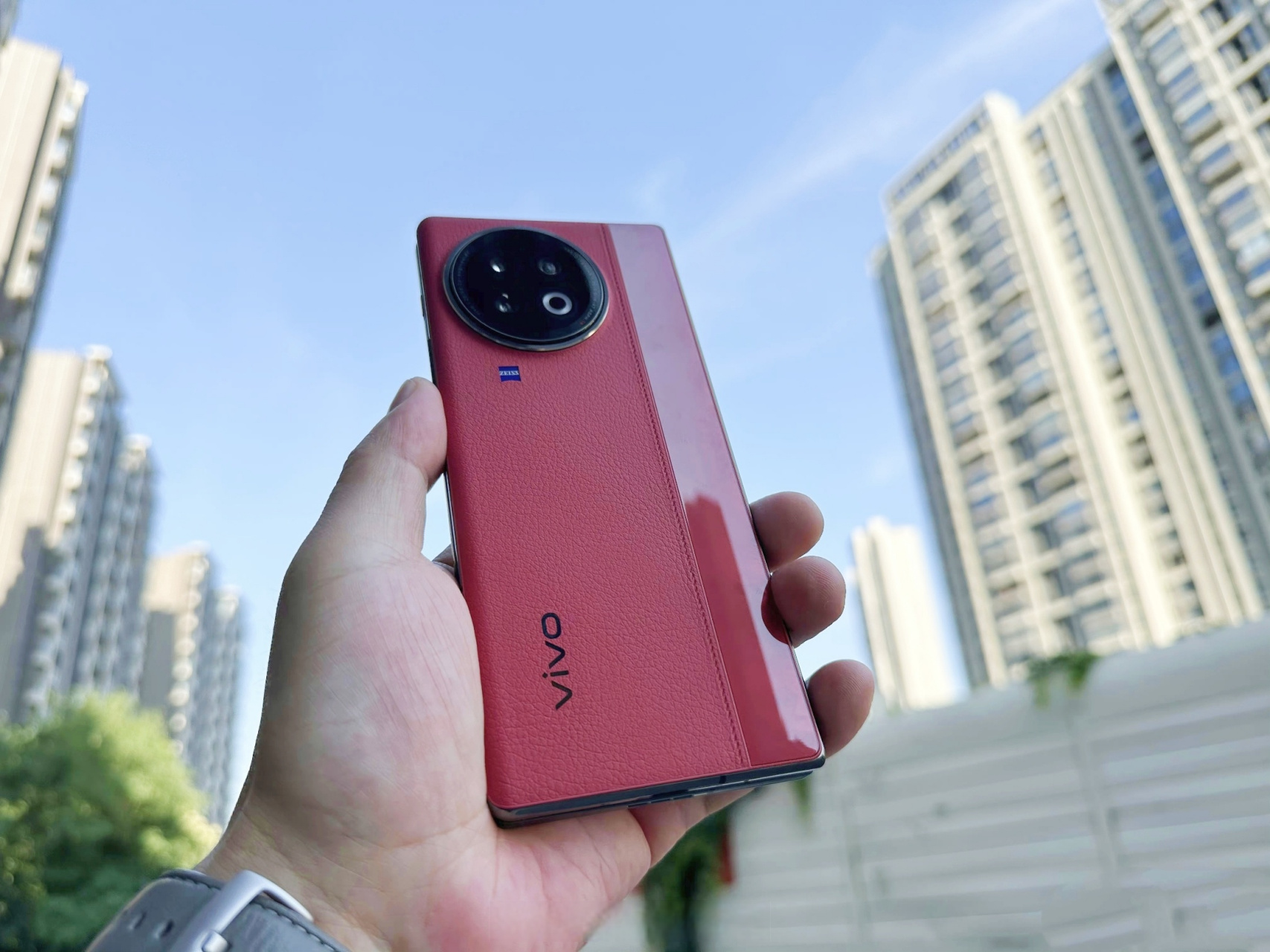 vivo xfold2折叠屏越做影像越差了.